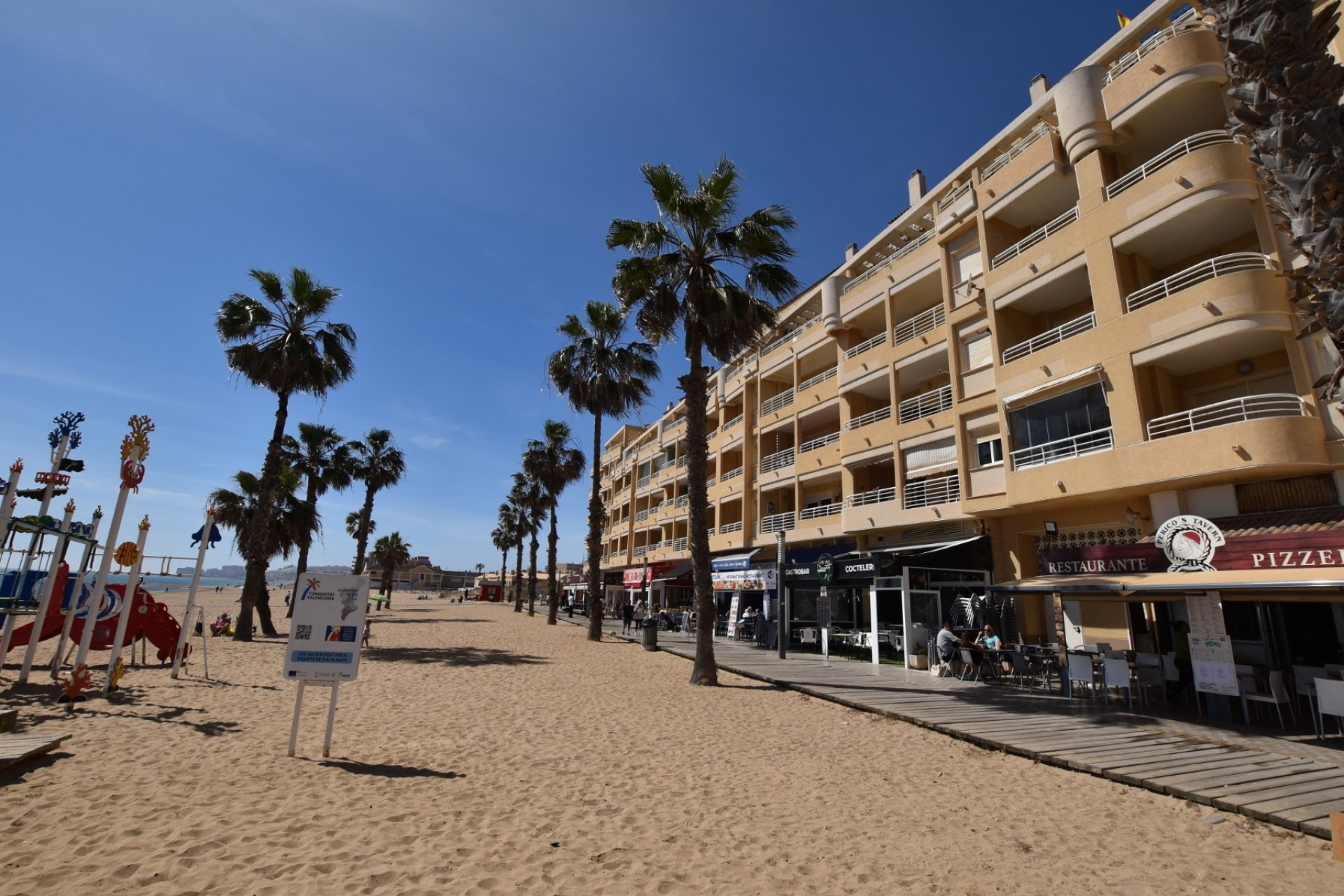 Resale - Apartment / flat -
Torrevieja - Torre La Mata