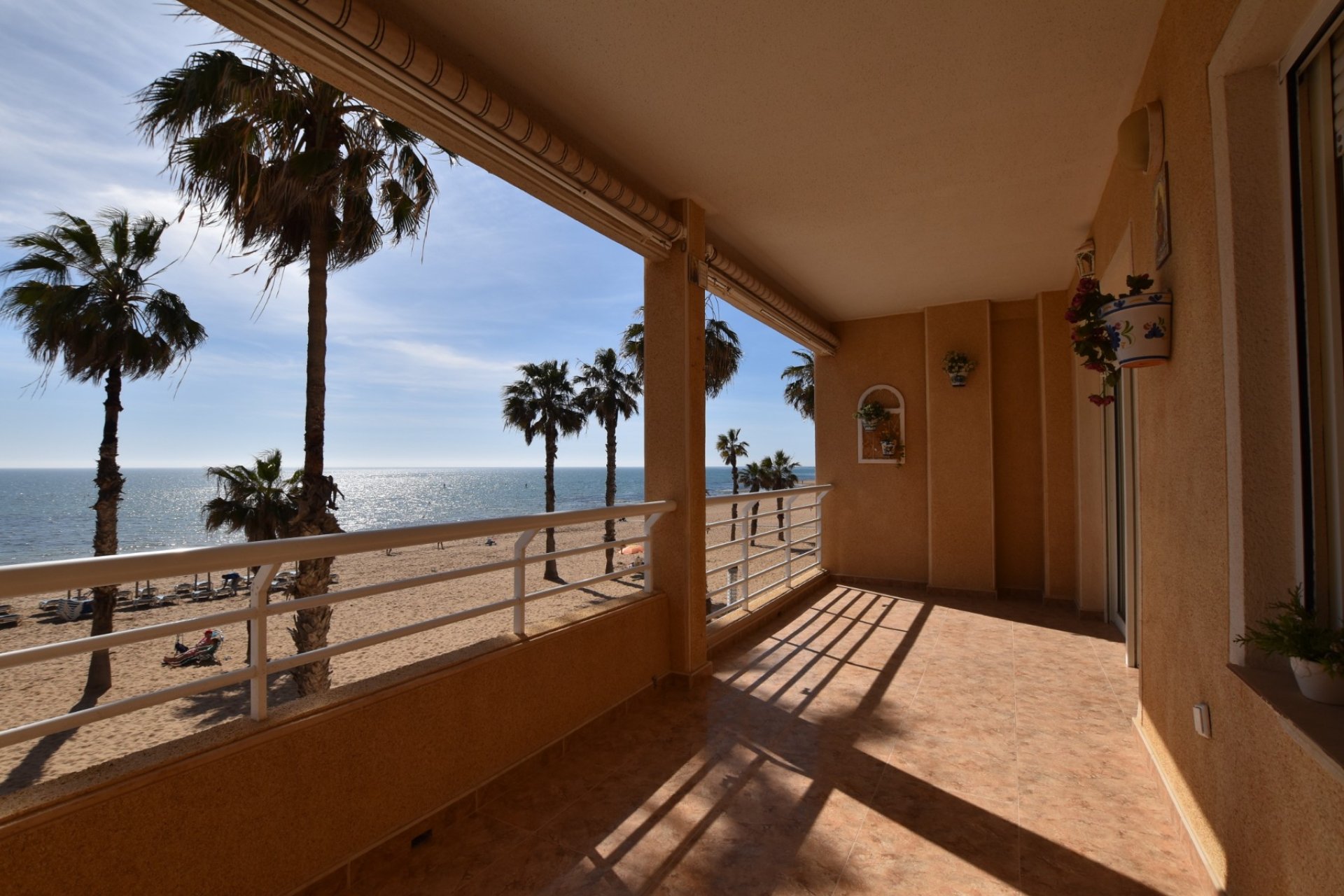 Resale - Apartment / flat -
Torrevieja - Torre La Mata