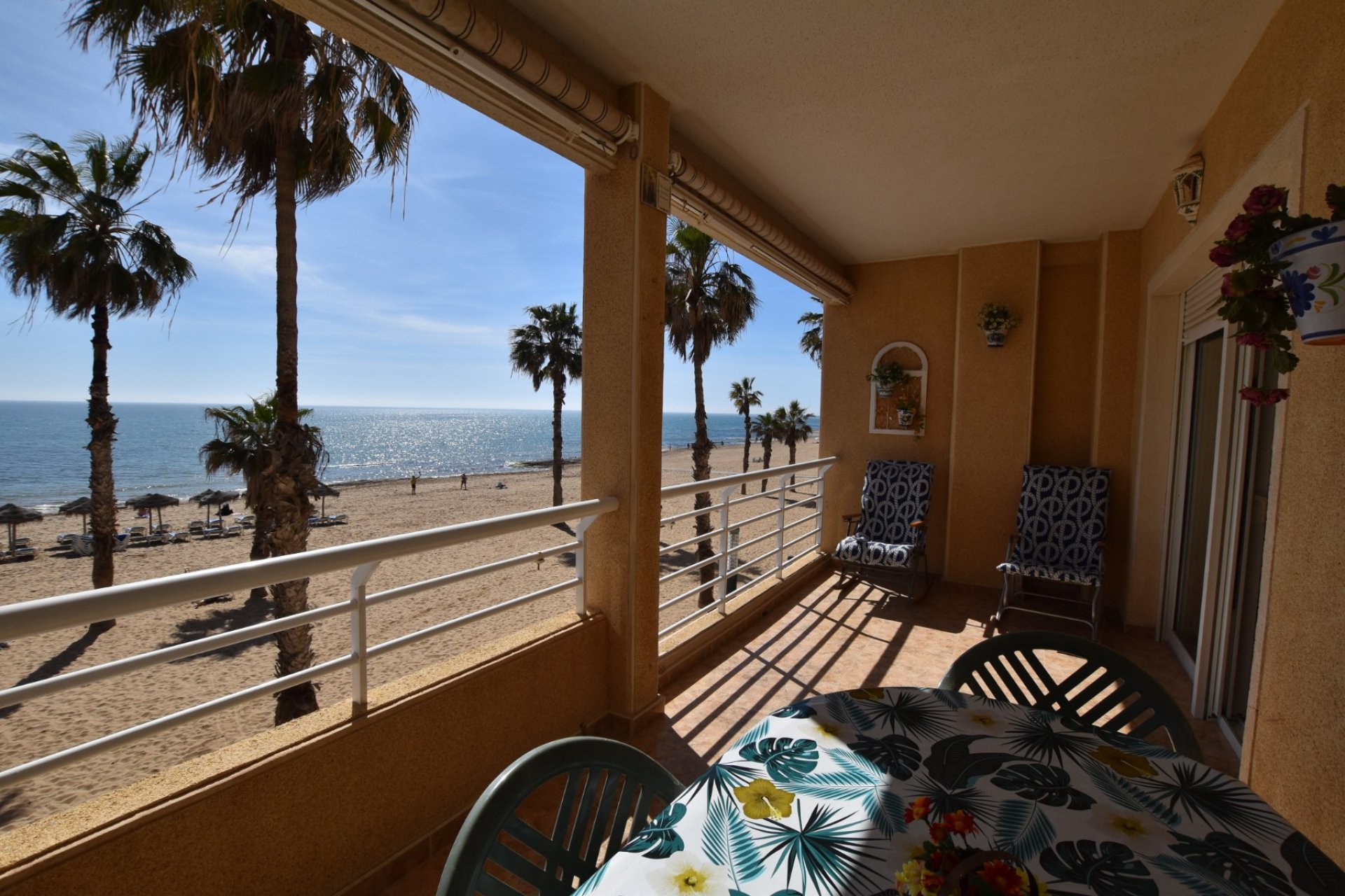 Resale - Apartment / flat -
Torrevieja - Torre La Mata