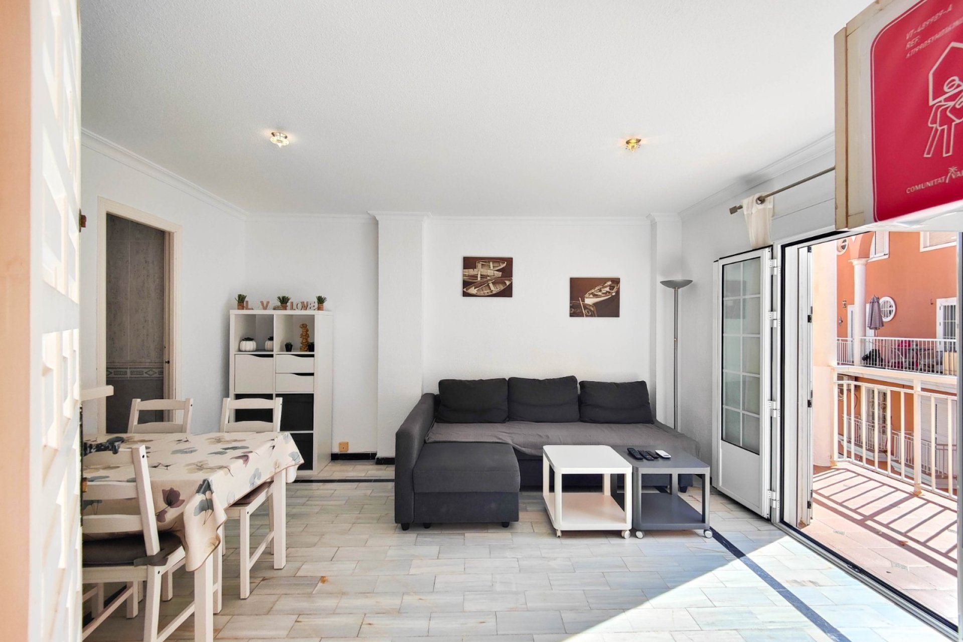 Resale - Apartment / flat -
Torrevieja - Torre La Mata