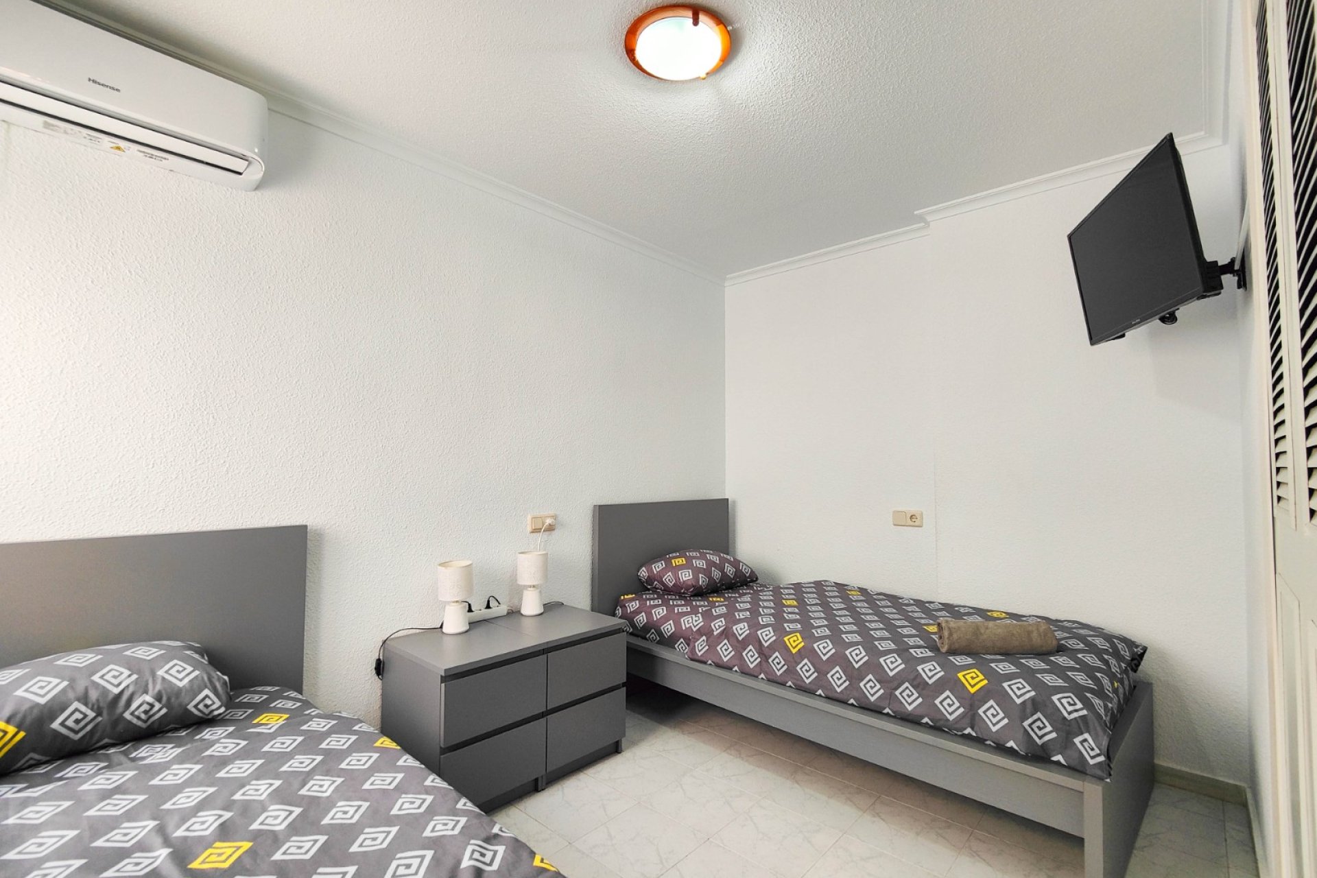 Resale - Apartment / flat -
Torrevieja - Torre La Mata