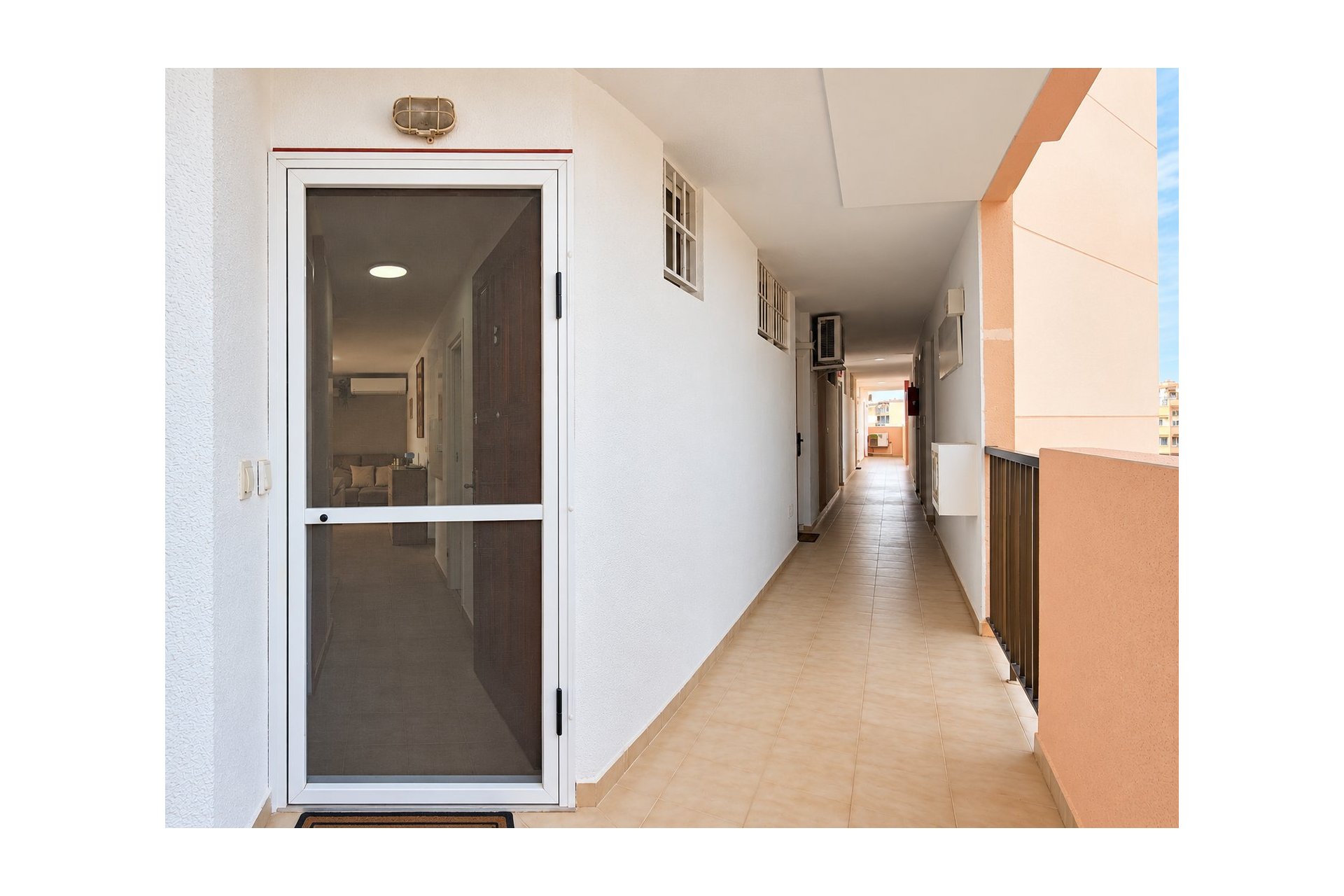 Resale - Apartment / flat -
Torrevieja - Torre La Mata