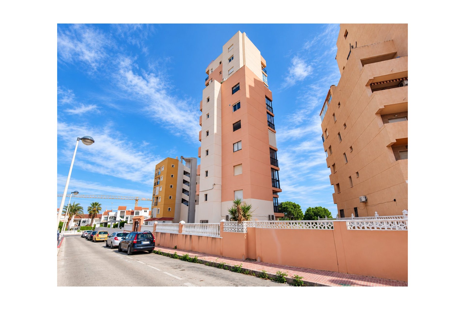 Resale - Apartment / flat -
Torrevieja - Torre La Mata