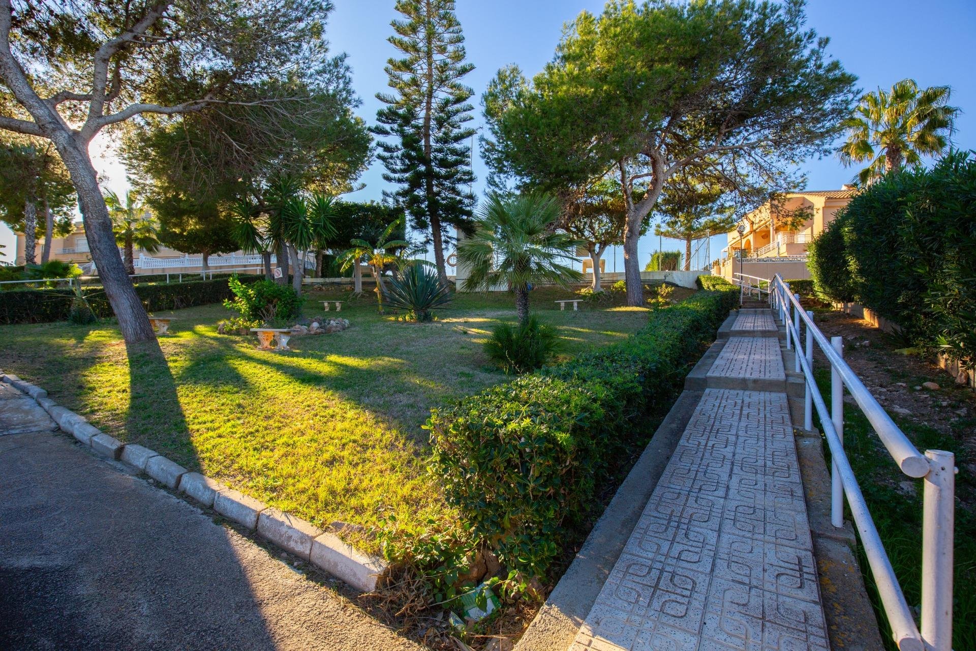 Resale - Apartment / flat -
Torrevieja - Torreblanca