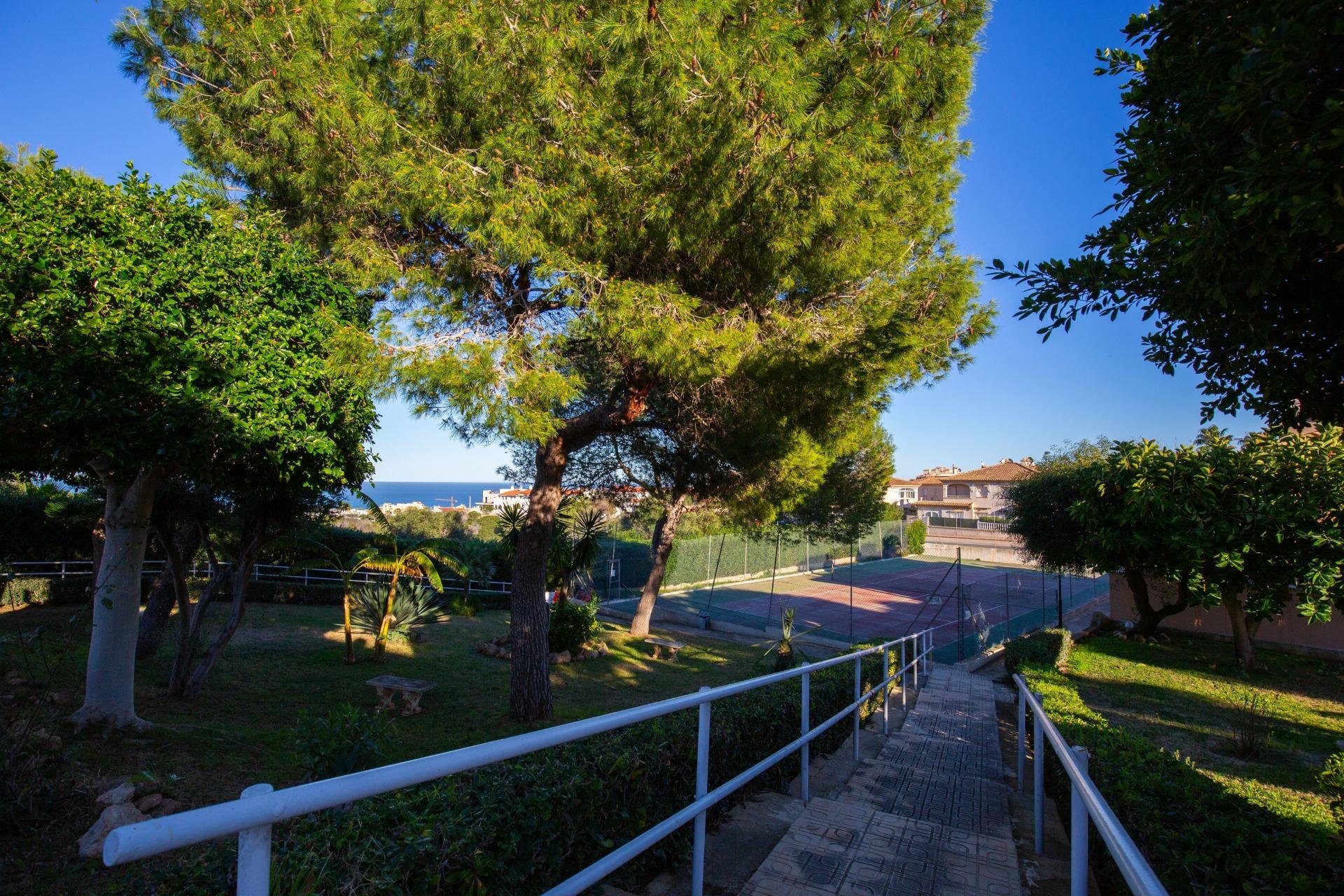 Resale - Apartment / flat -
Torrevieja - Torreblanca