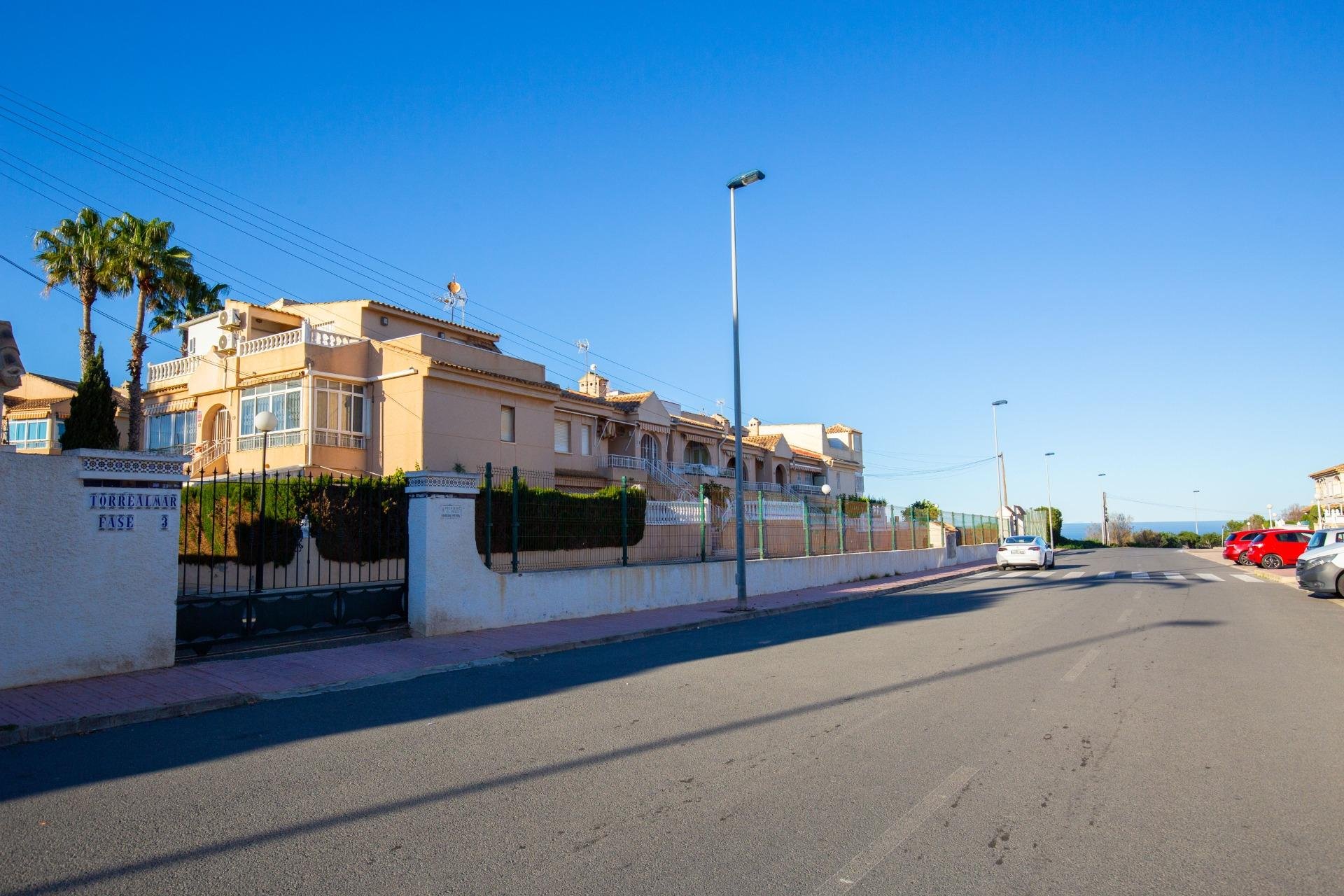 Resale - Apartment / flat -
Torrevieja - Torreblanca
