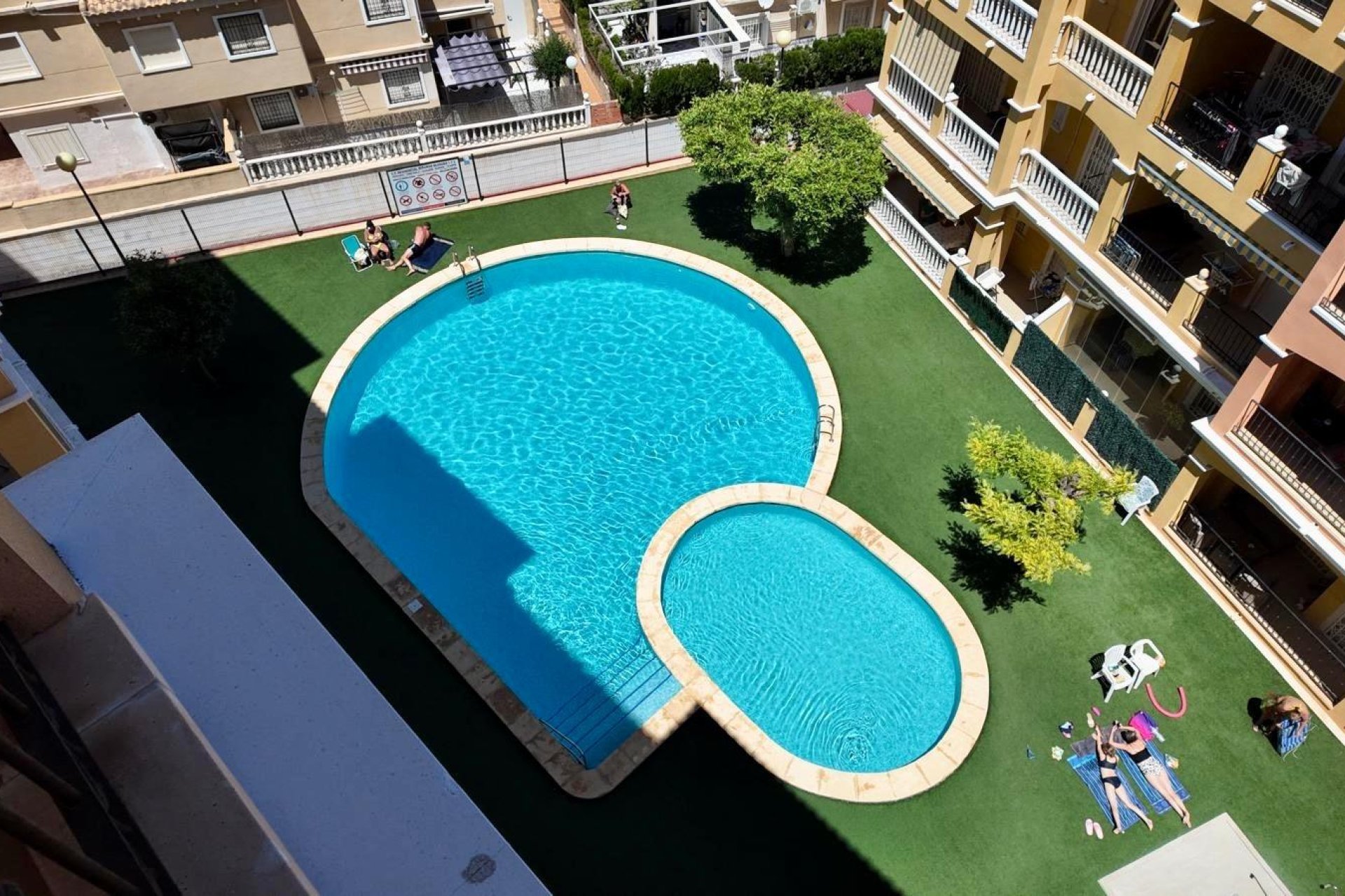 Resale - Apartment / flat -
Torrevieja - Torreblanca