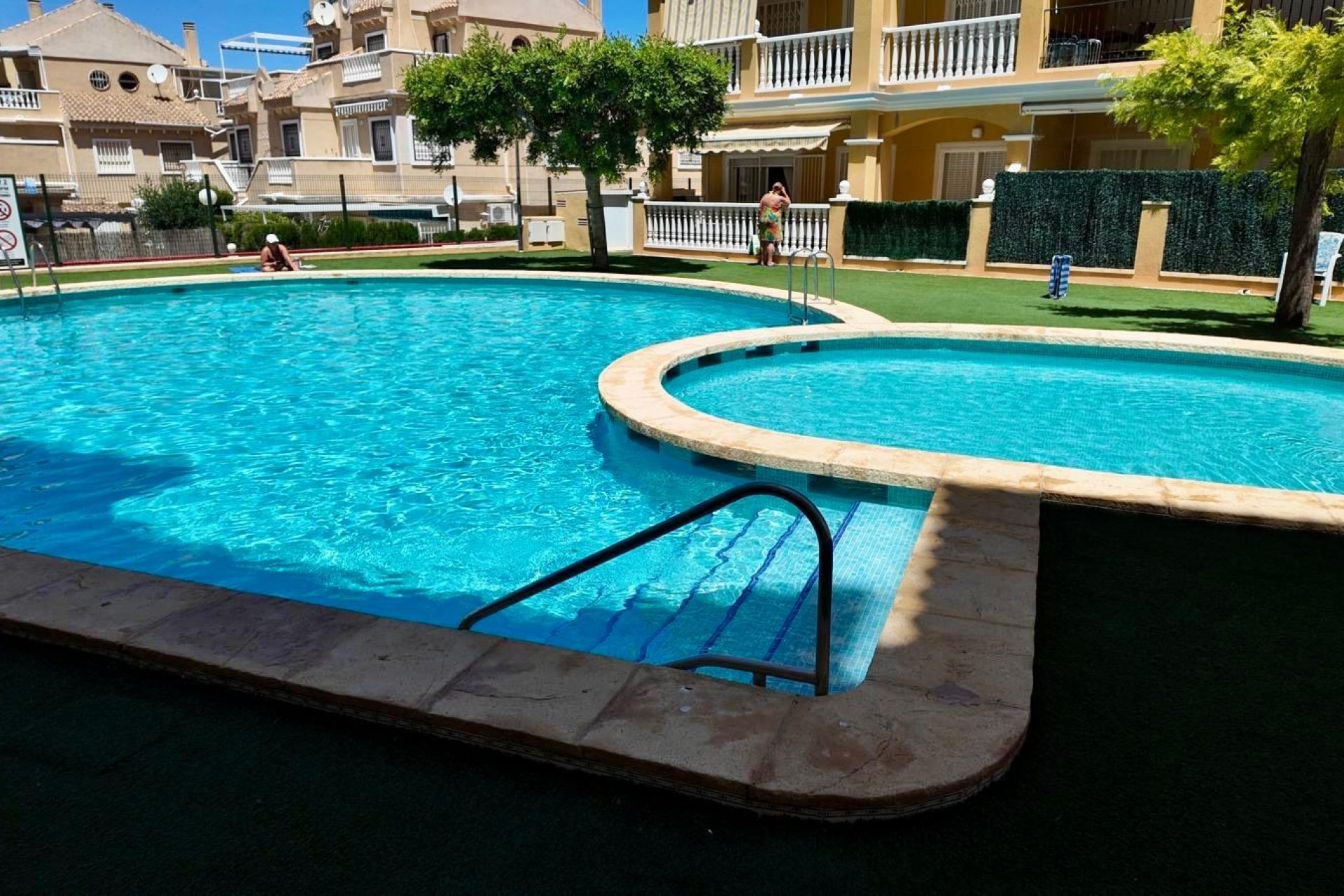 Resale - Apartment / flat -
Torrevieja - Torreblanca
