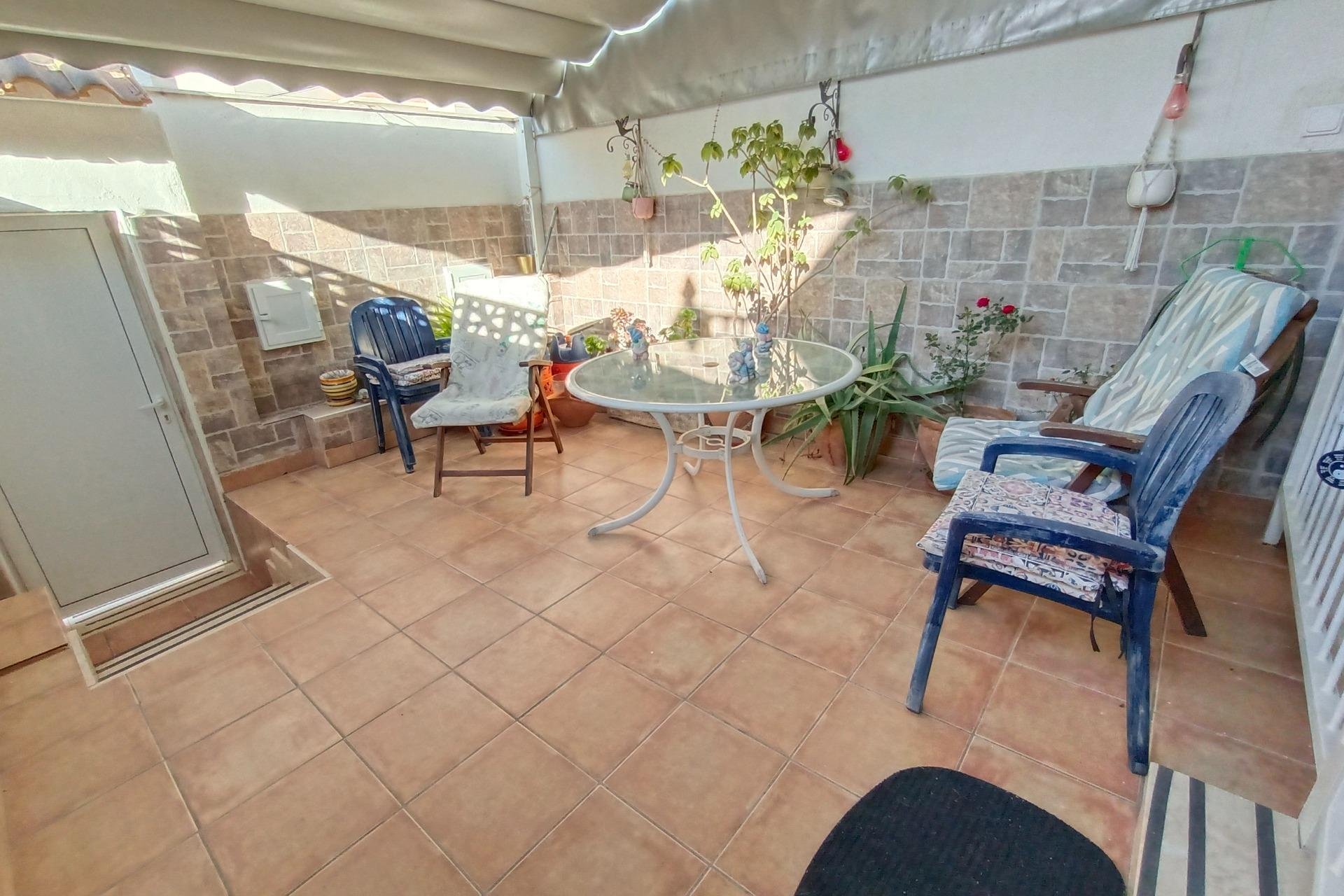 Resale - Apartment / flat -
Torrevieja - Torreblanca