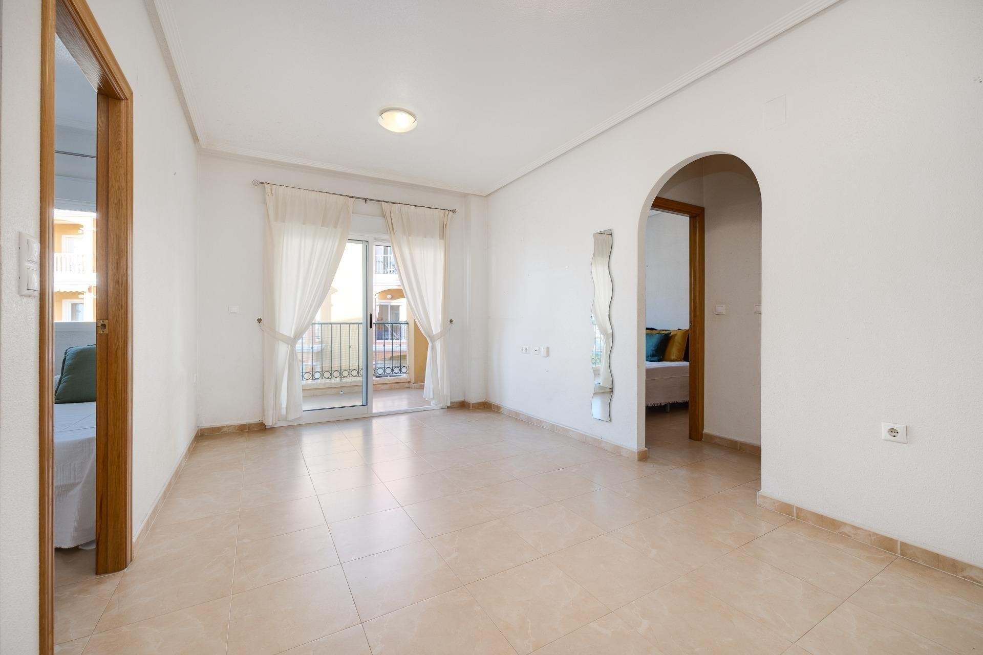 Resale - Apartment / flat -
Torrevieja - Torreblanca