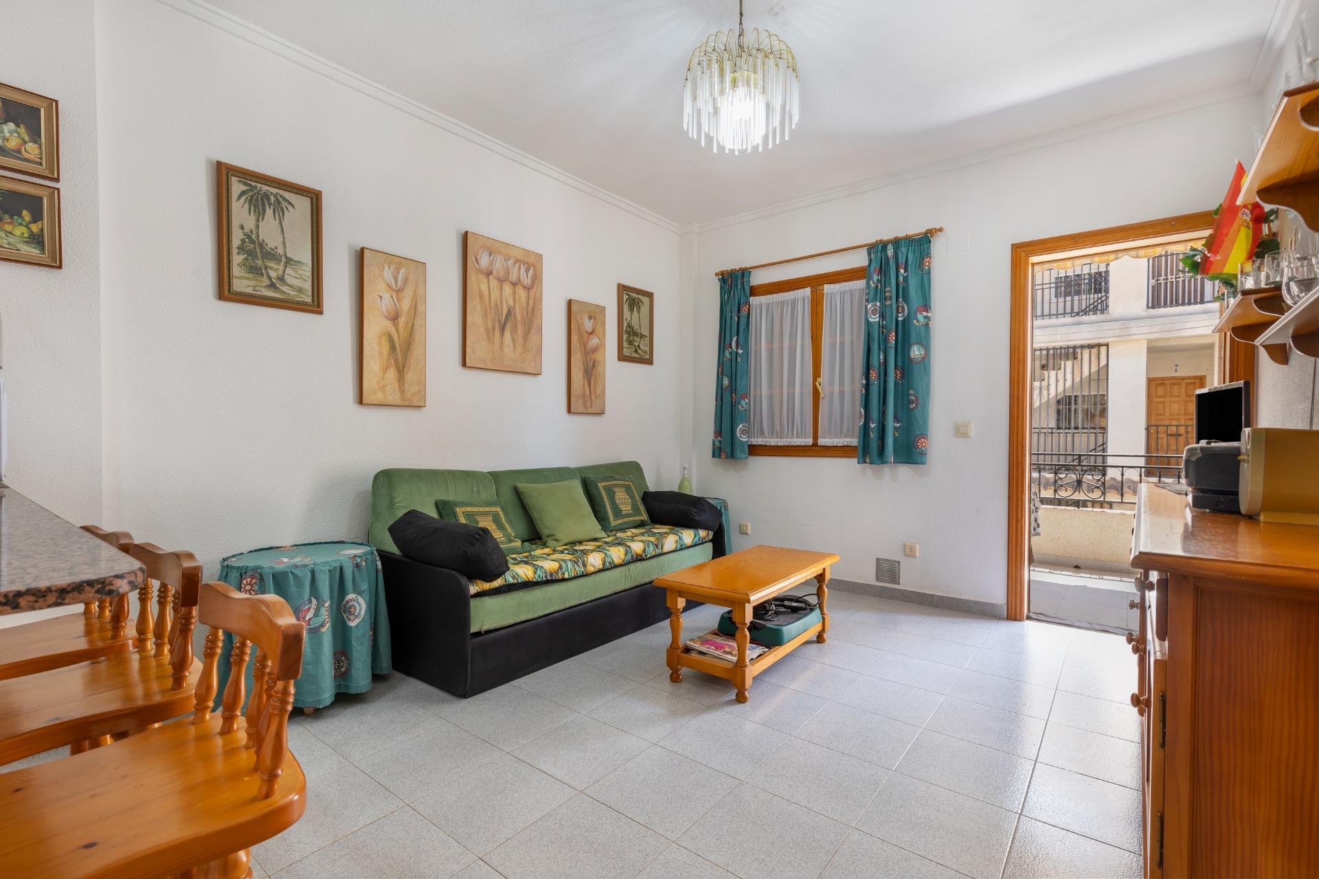 Resale - Apartment / flat -
Torrevieja - Torreblanca