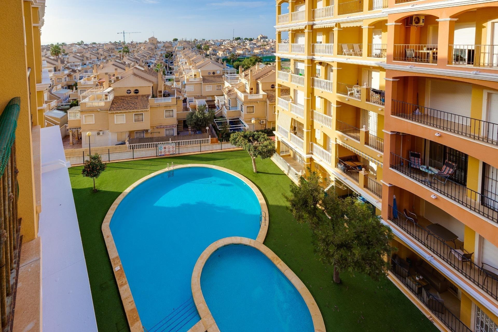 Resale - Apartment / flat -
Torrevieja - Torreblanca