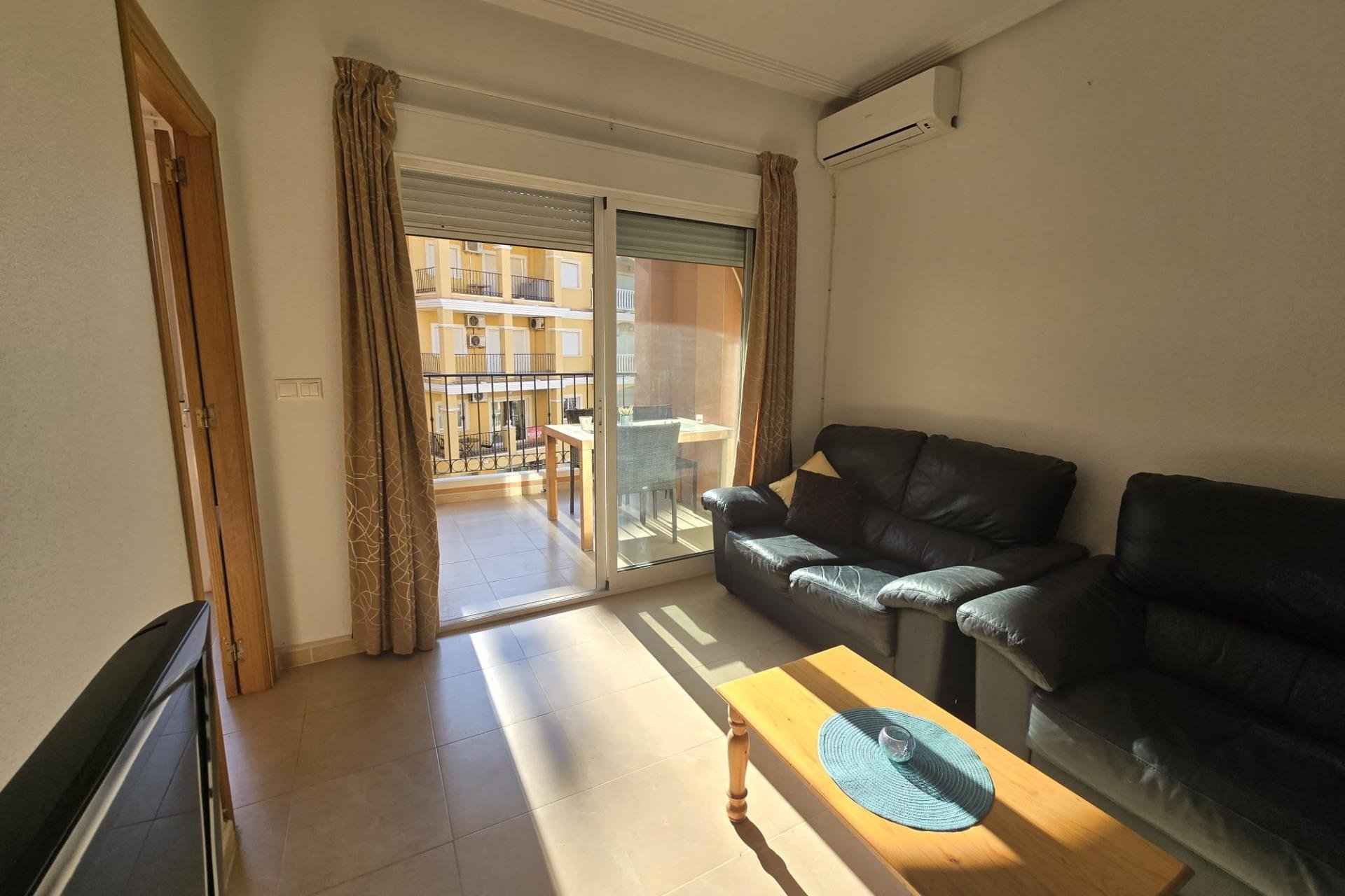 Resale - Apartment / flat -
Torrevieja - Torreblanca