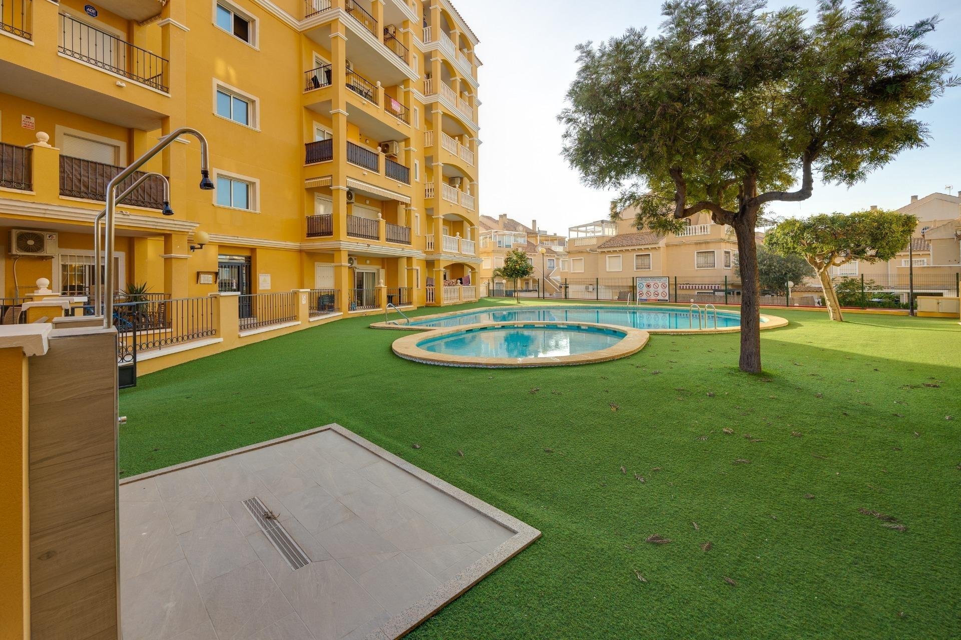 Resale - Apartment / flat -
Torrevieja - Torreblanca