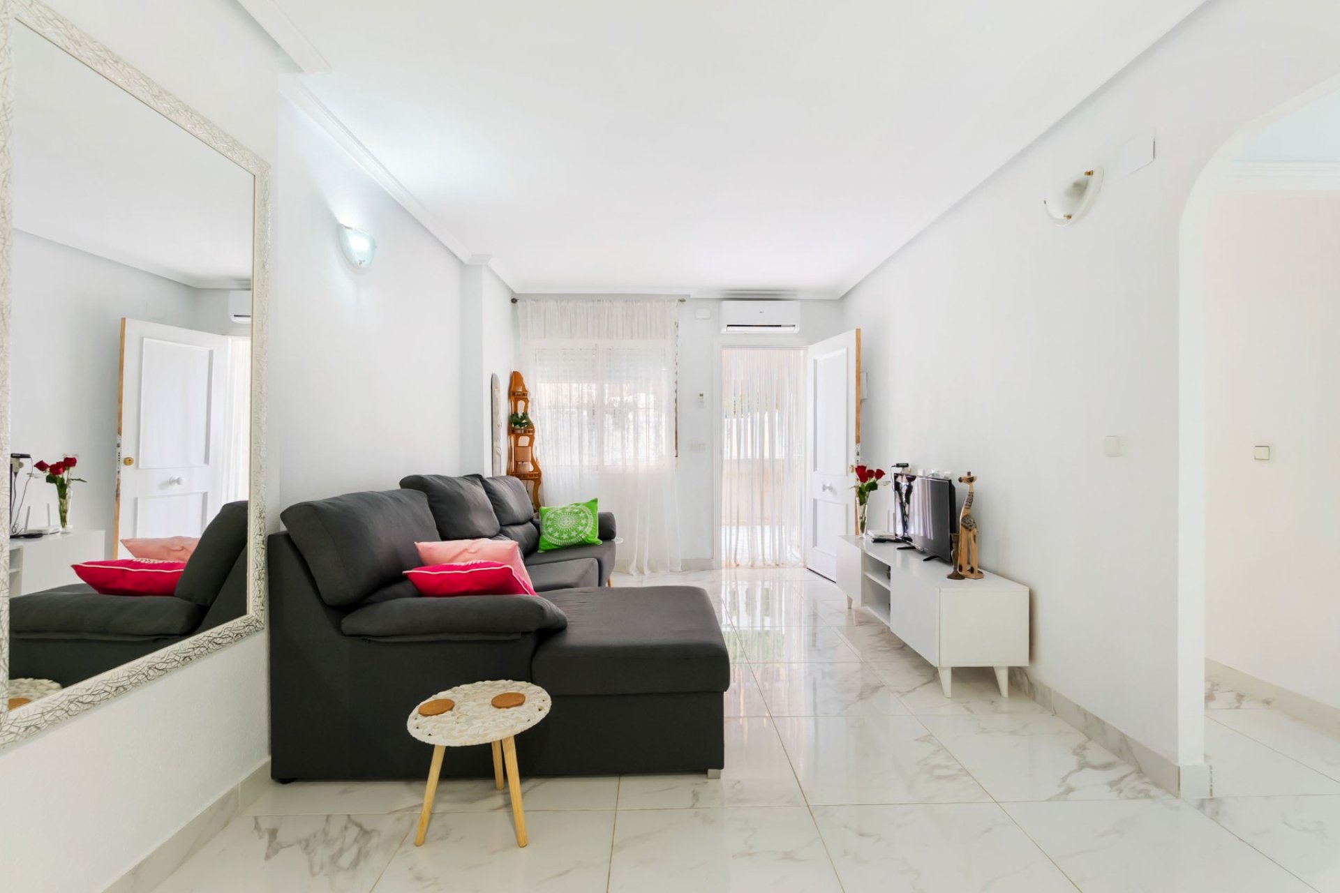 Resale - Apartment / flat -
Torrevieja - Torrevieja - Centre