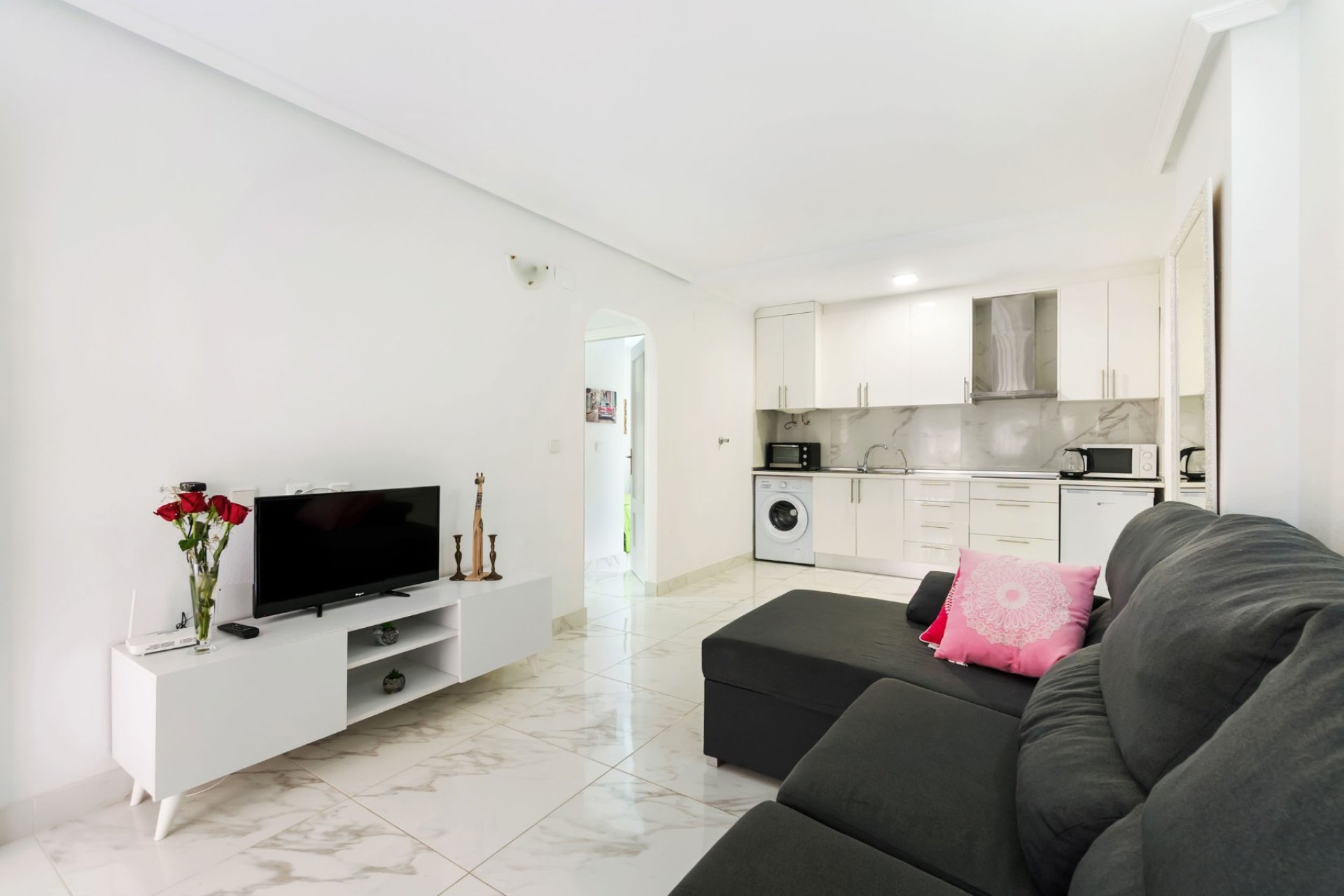 Resale - Apartment / flat -
Torrevieja - Torrevieja - Centre