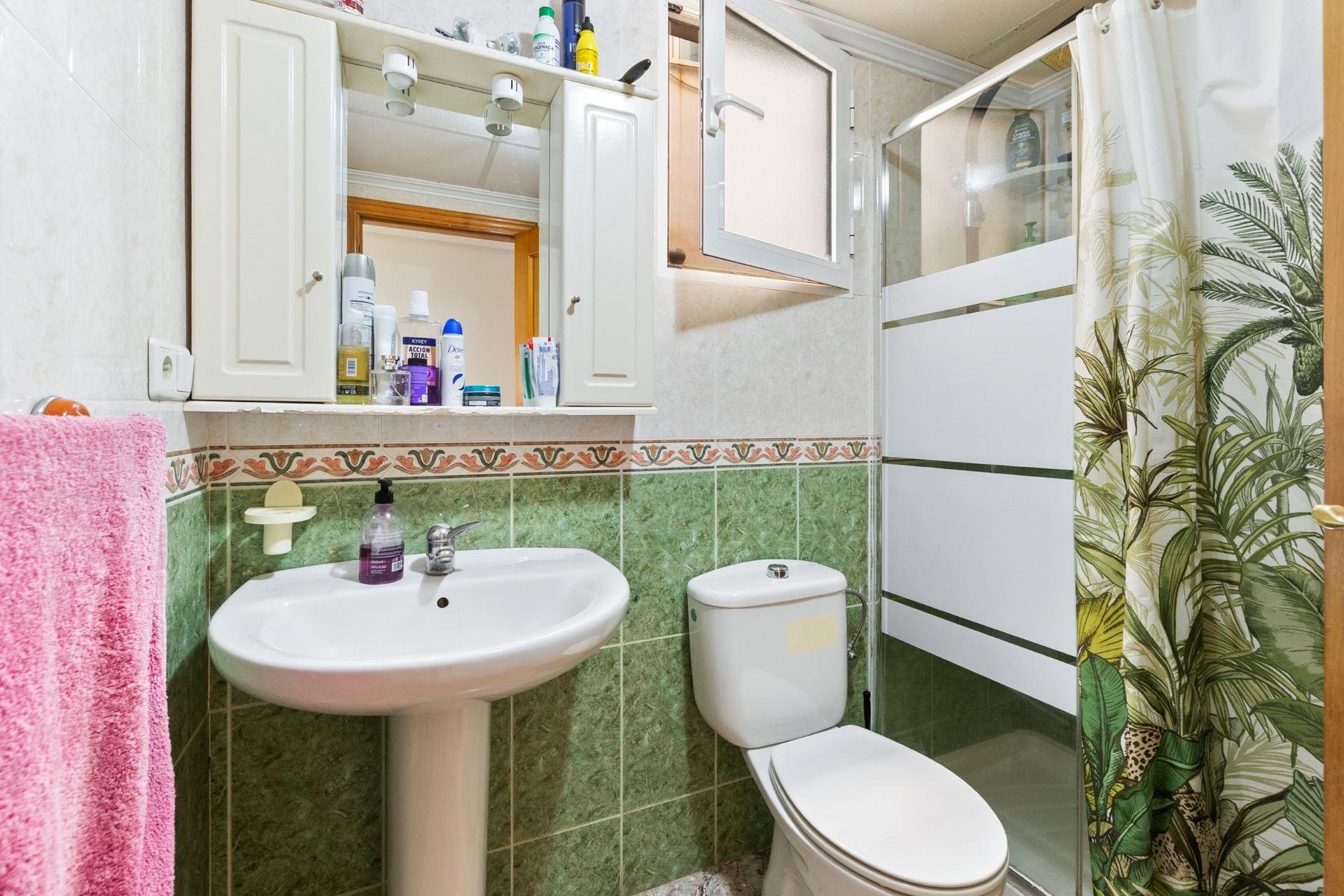 Resale - Apartment / flat -
Torrevieja - Torrevieja - Centre