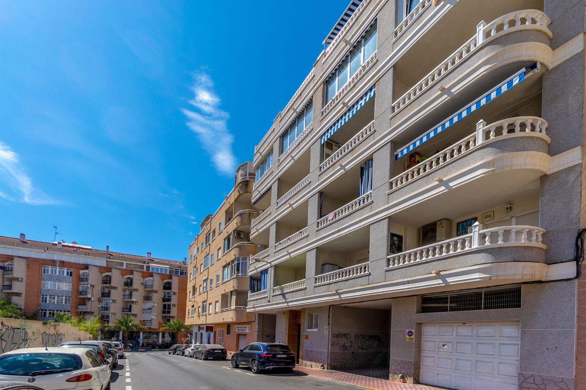 Resale - Apartment / flat -
Torrevieja - Torrevieja - Centre