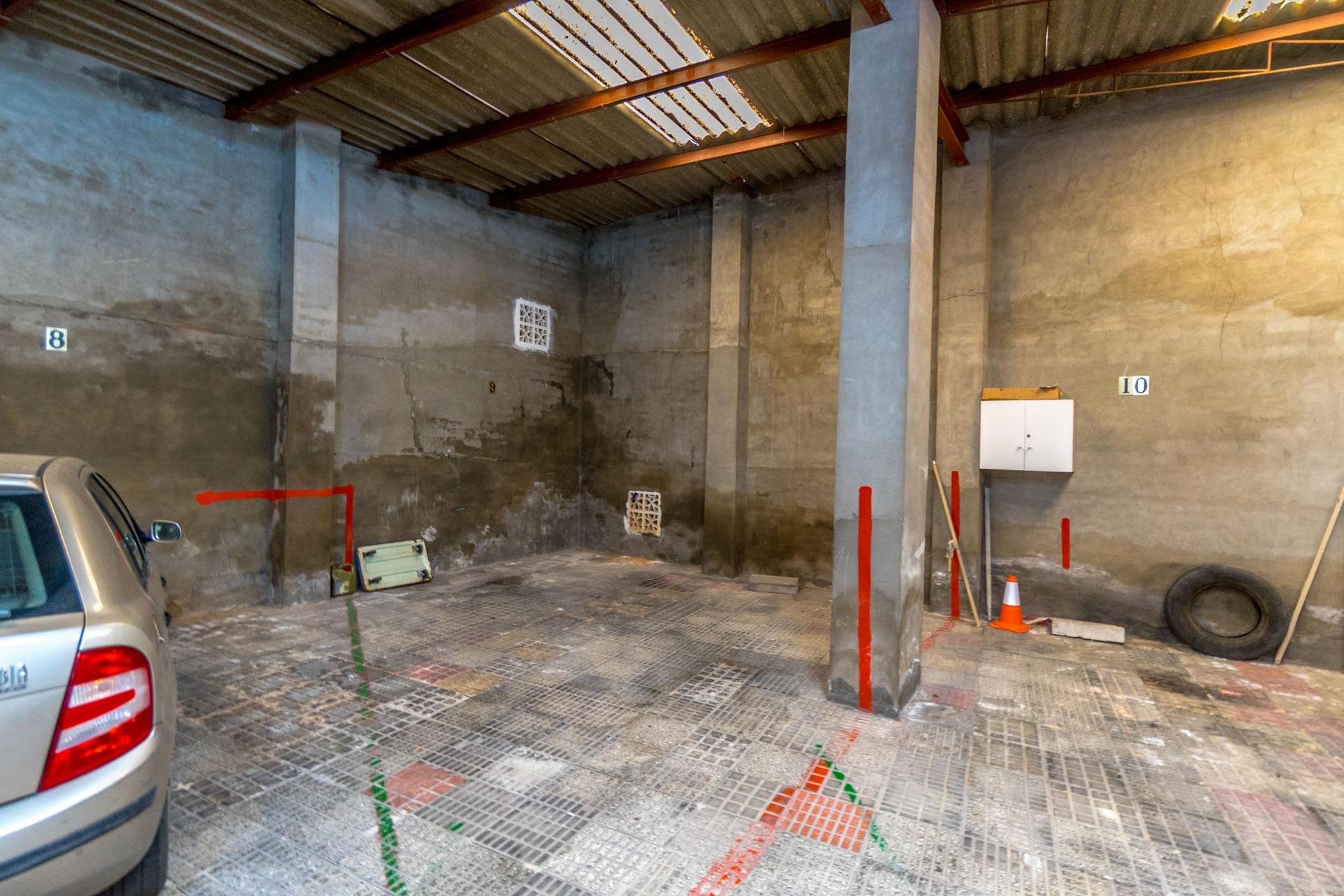 Resale - Apartment / flat -
Torrevieja - Torrevieja - Centre