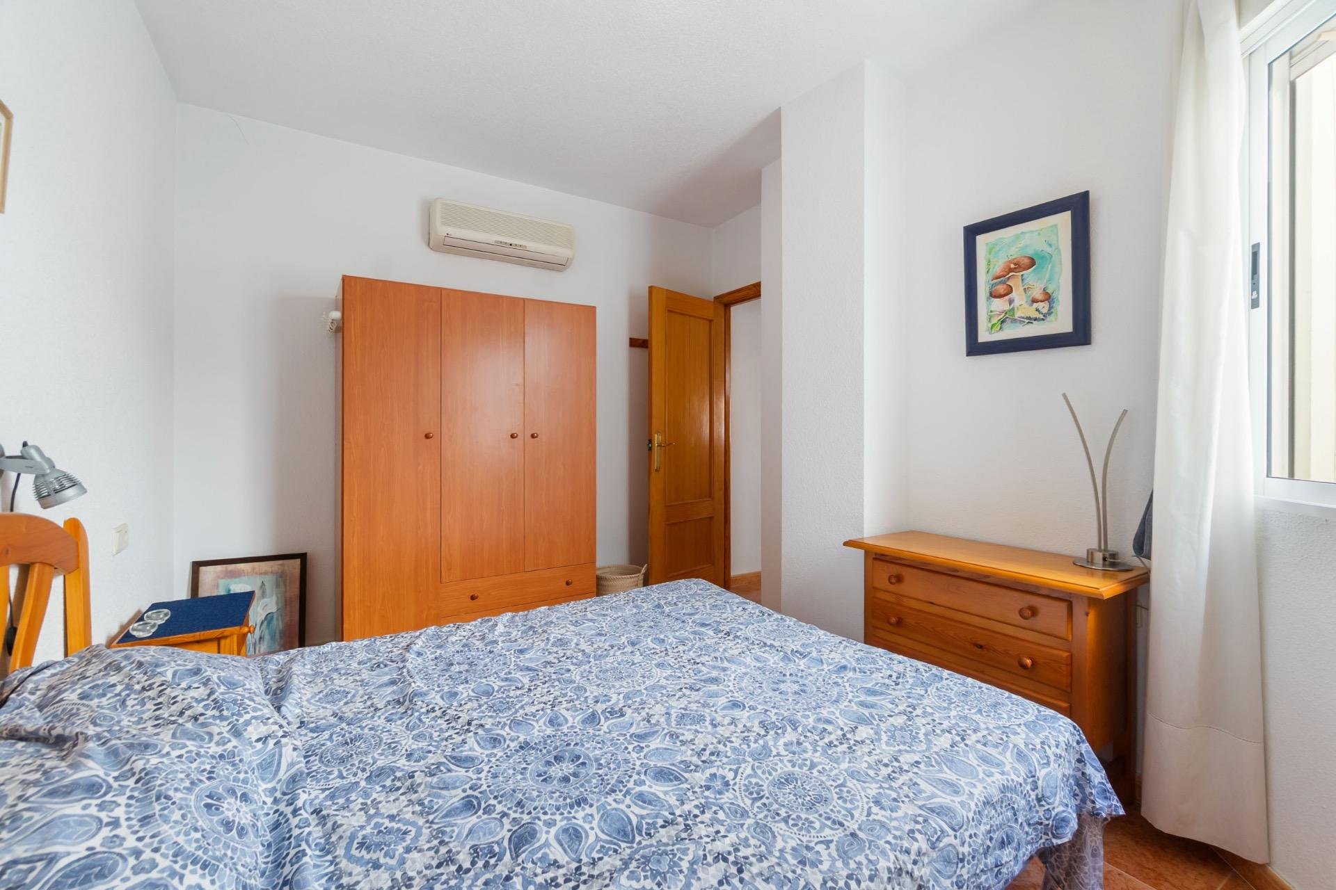 Resale - Apartment / flat -
Torrevieja - Torrevieja - Centre
