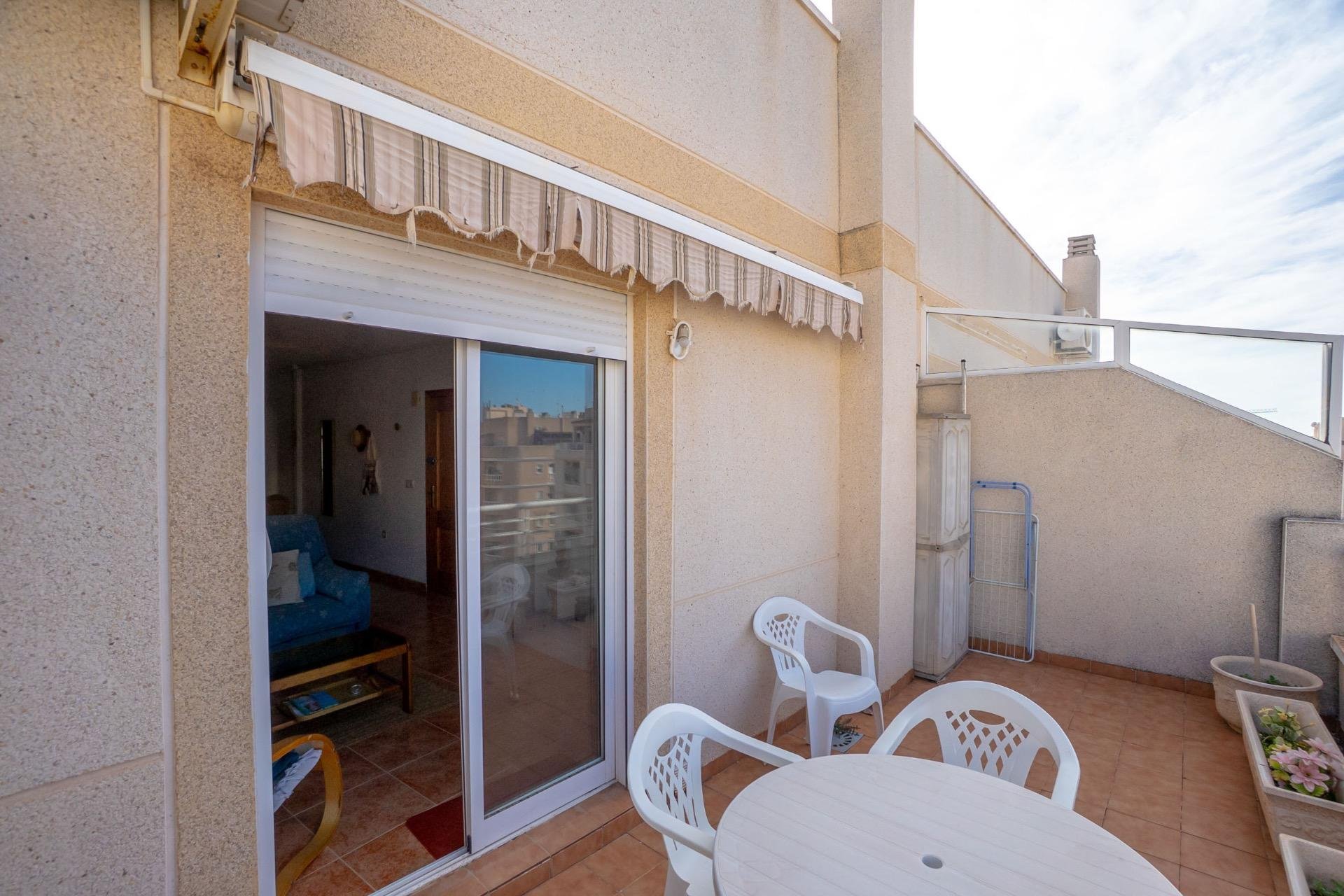 Resale - Apartment / flat -
Torrevieja - Torrevieja - Centre