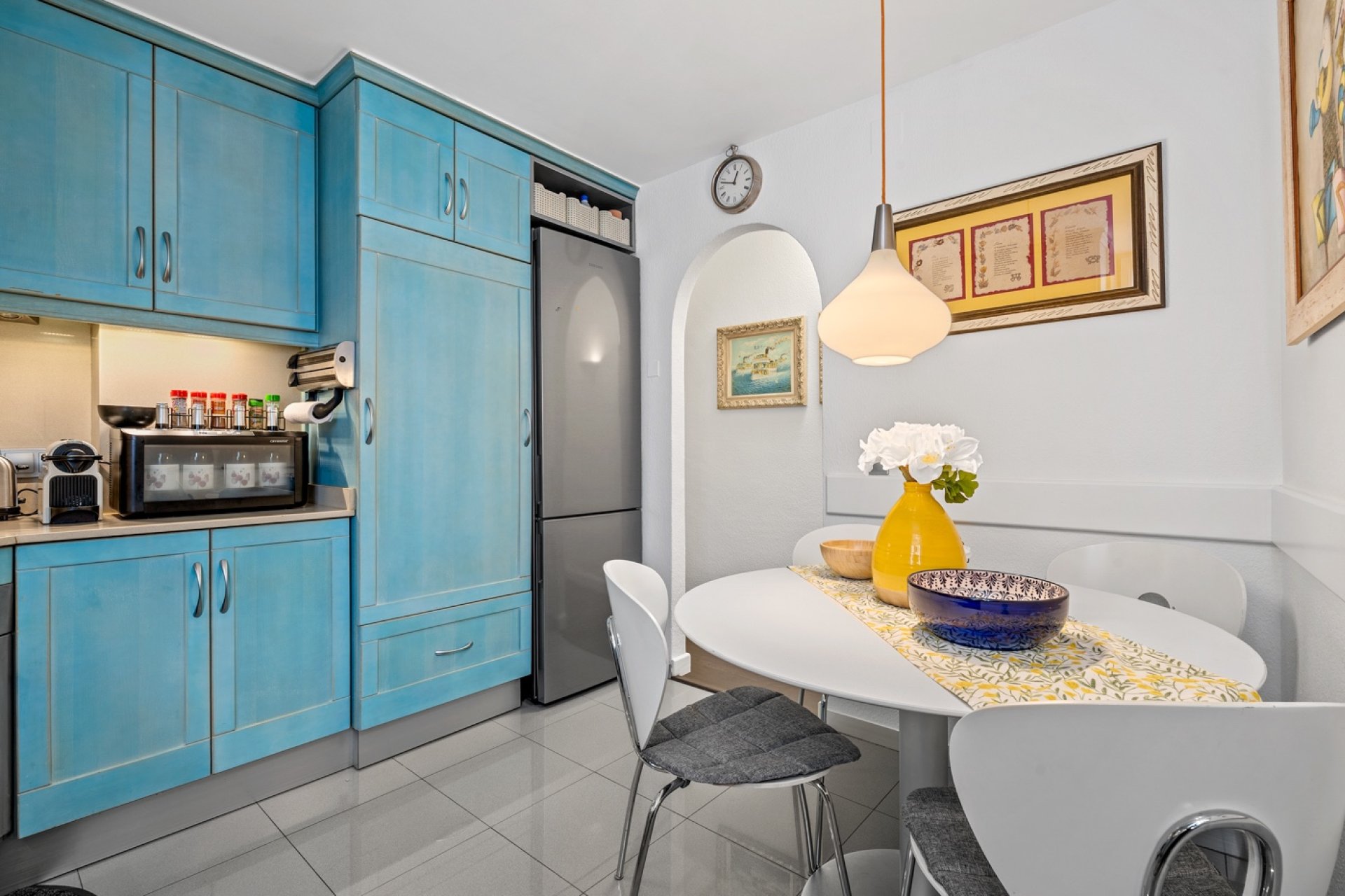 Resale - Apartment / flat -
Torrevieja - Torrevieja - Centre