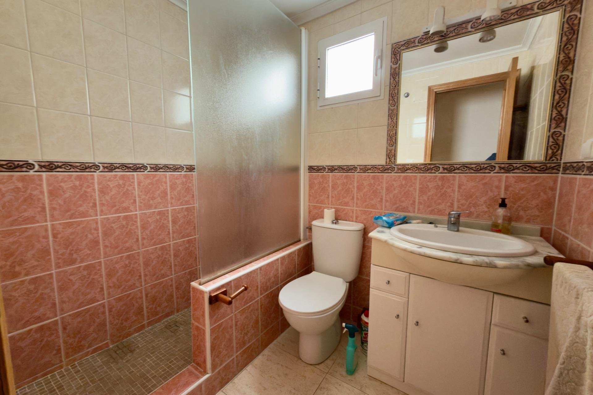 Resale - Apartment / flat -
Torrevieja - Torrevieja - Centre