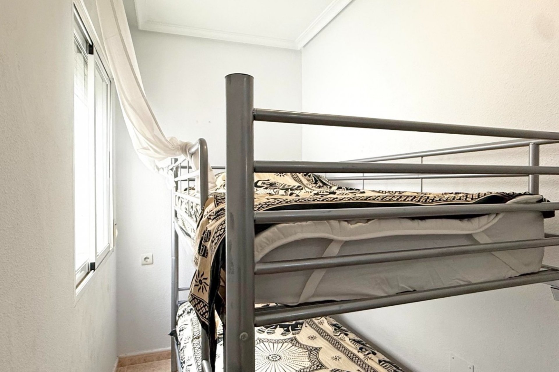 Resale - Apartment / flat -
Torrevieja - Torrevieja - Centre