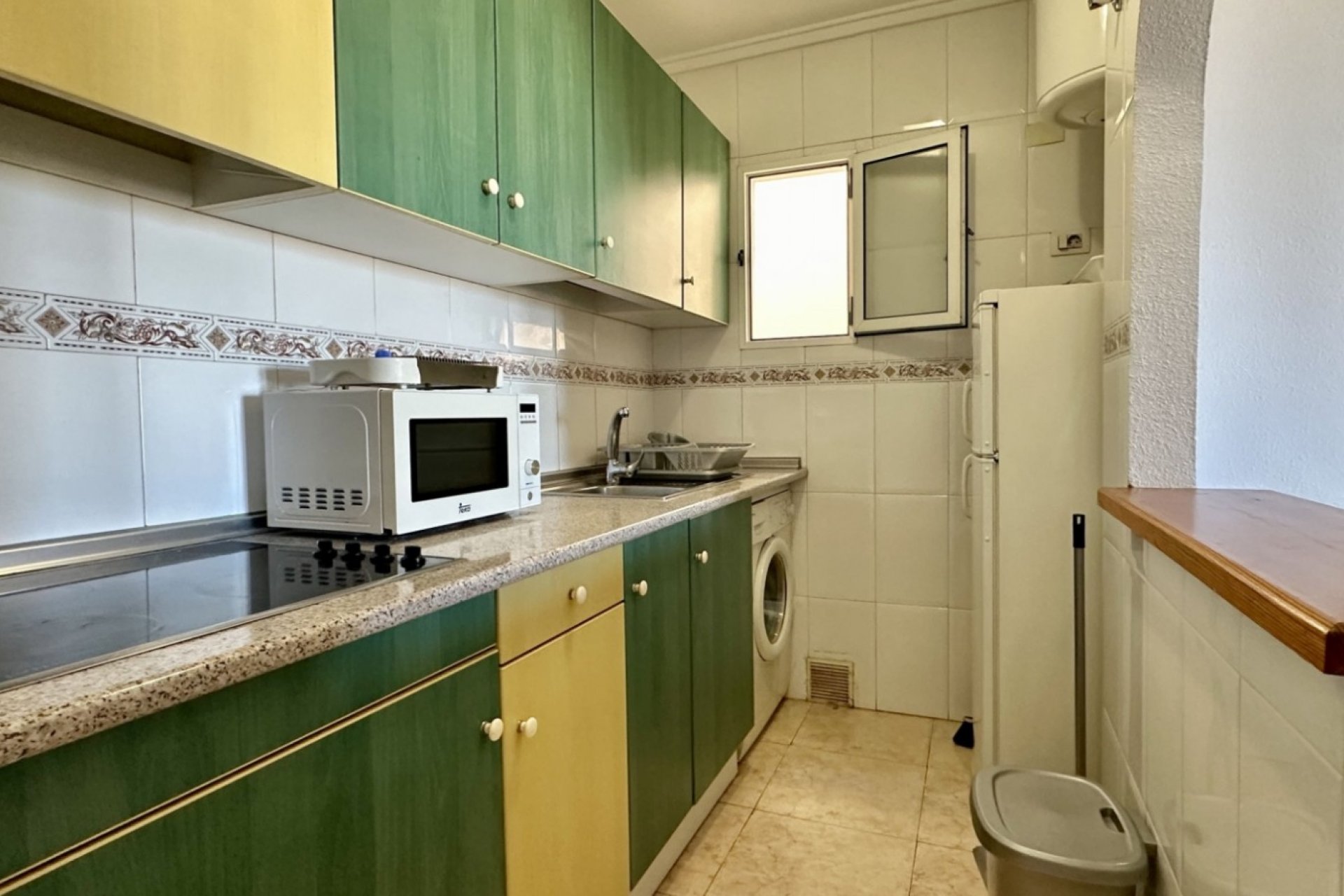 Resale - Apartment / flat -
Torrevieja - Torrevieja - Centre