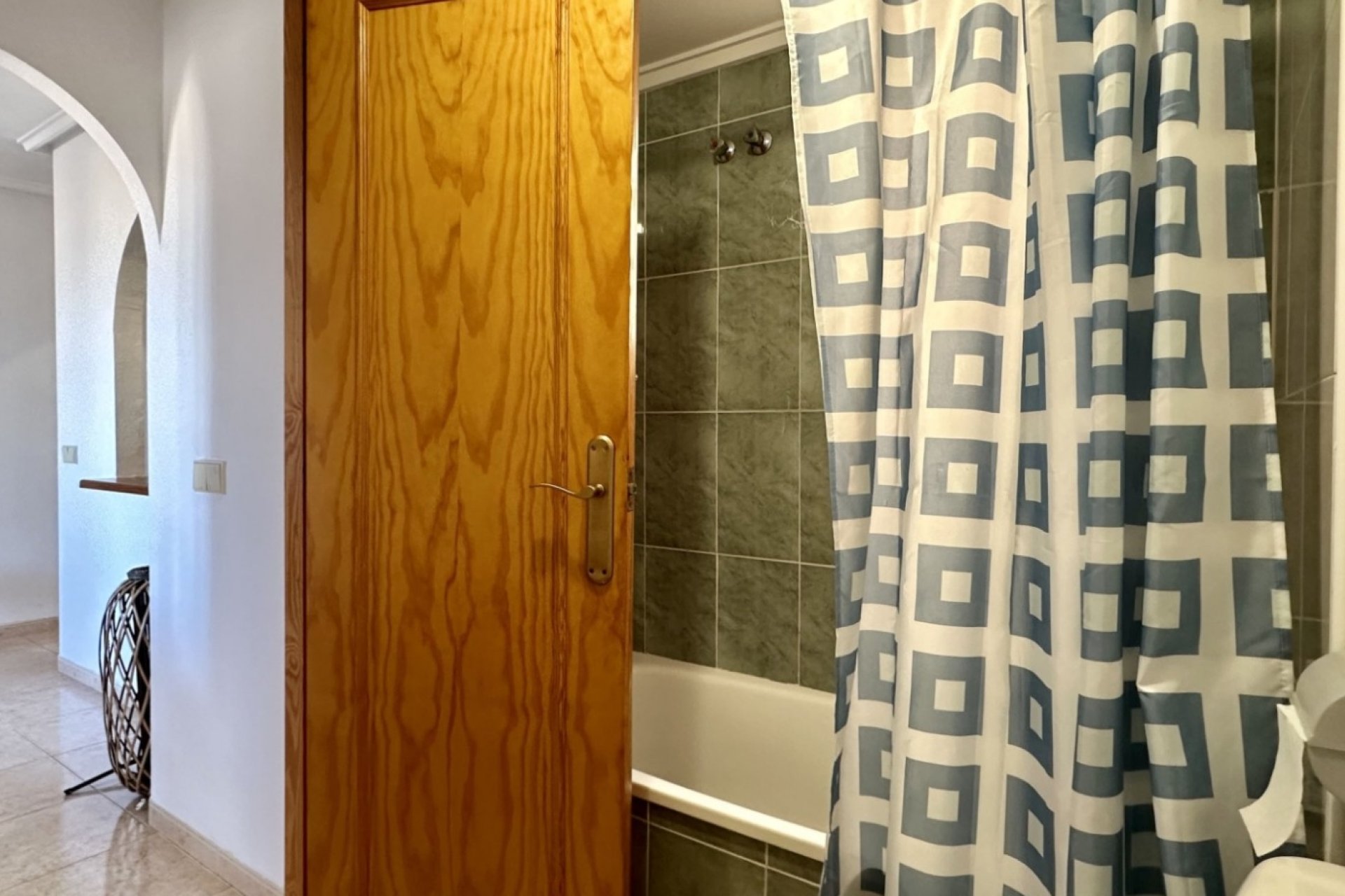 Resale - Apartment / flat -
Torrevieja - Torrevieja - Centre