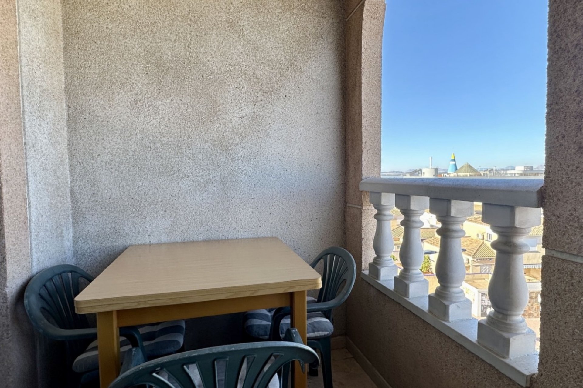 Resale - Apartment / flat -
Torrevieja - Torrevieja - Centre