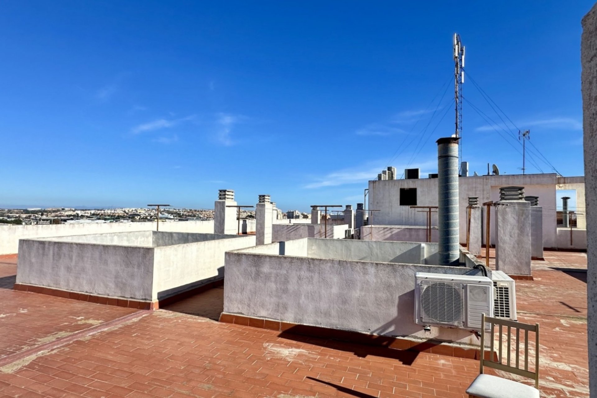 Resale - Apartment / flat -
Torrevieja - Torrevieja - Centre