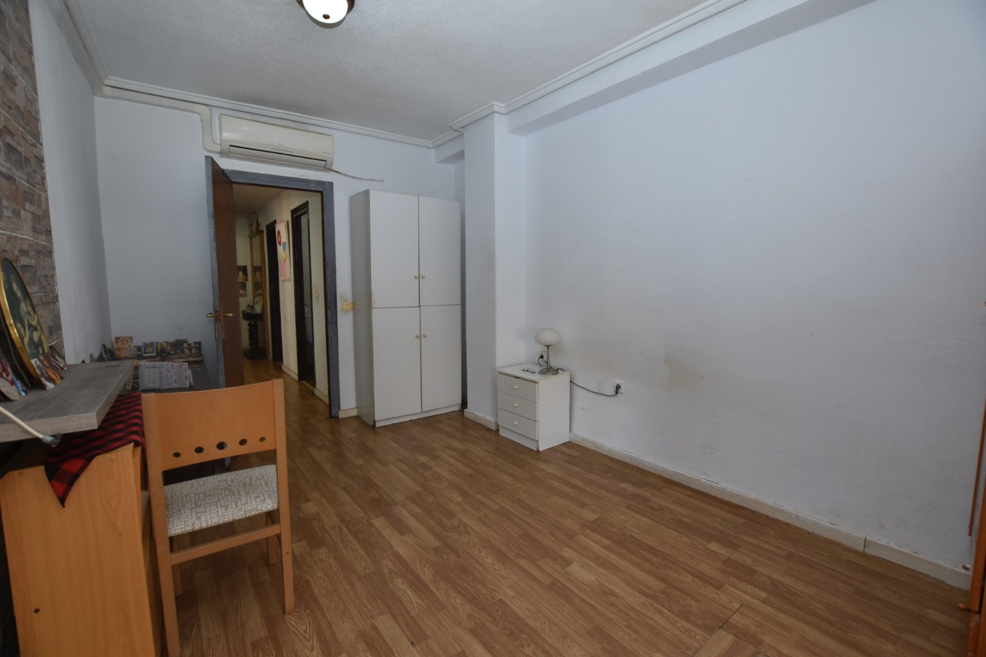 Resale - Apartment / flat -
Torrevieja - Torrevieja - Centre