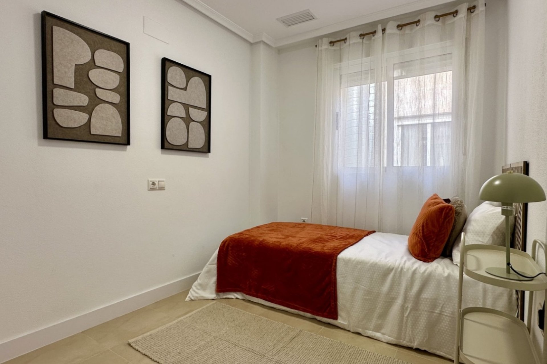 Resale - Apartment / flat -
Torrevieja - Torrevieja - Centre