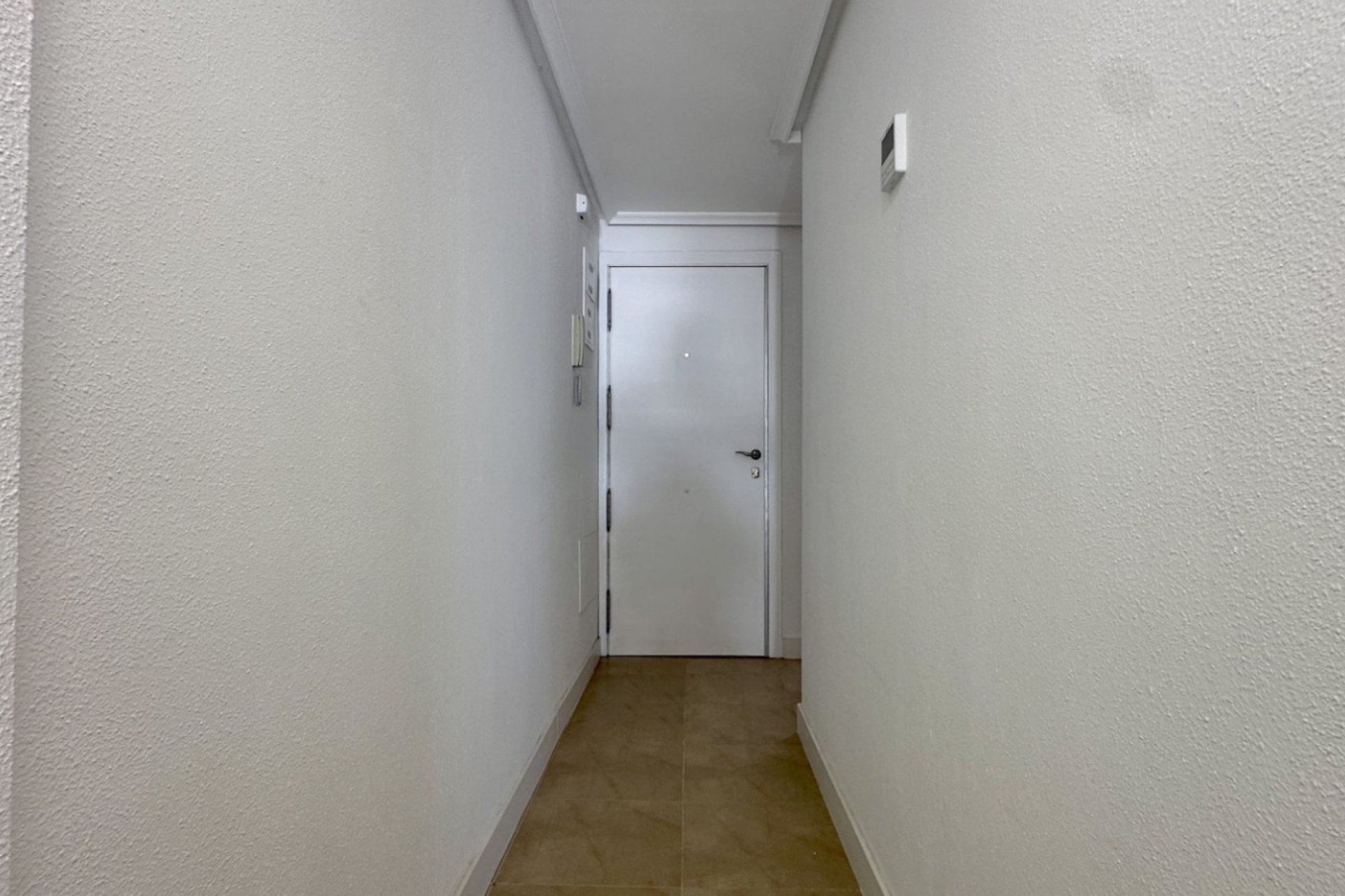 Resale - Apartment / flat -
Torrevieja - Torrevieja - Centre