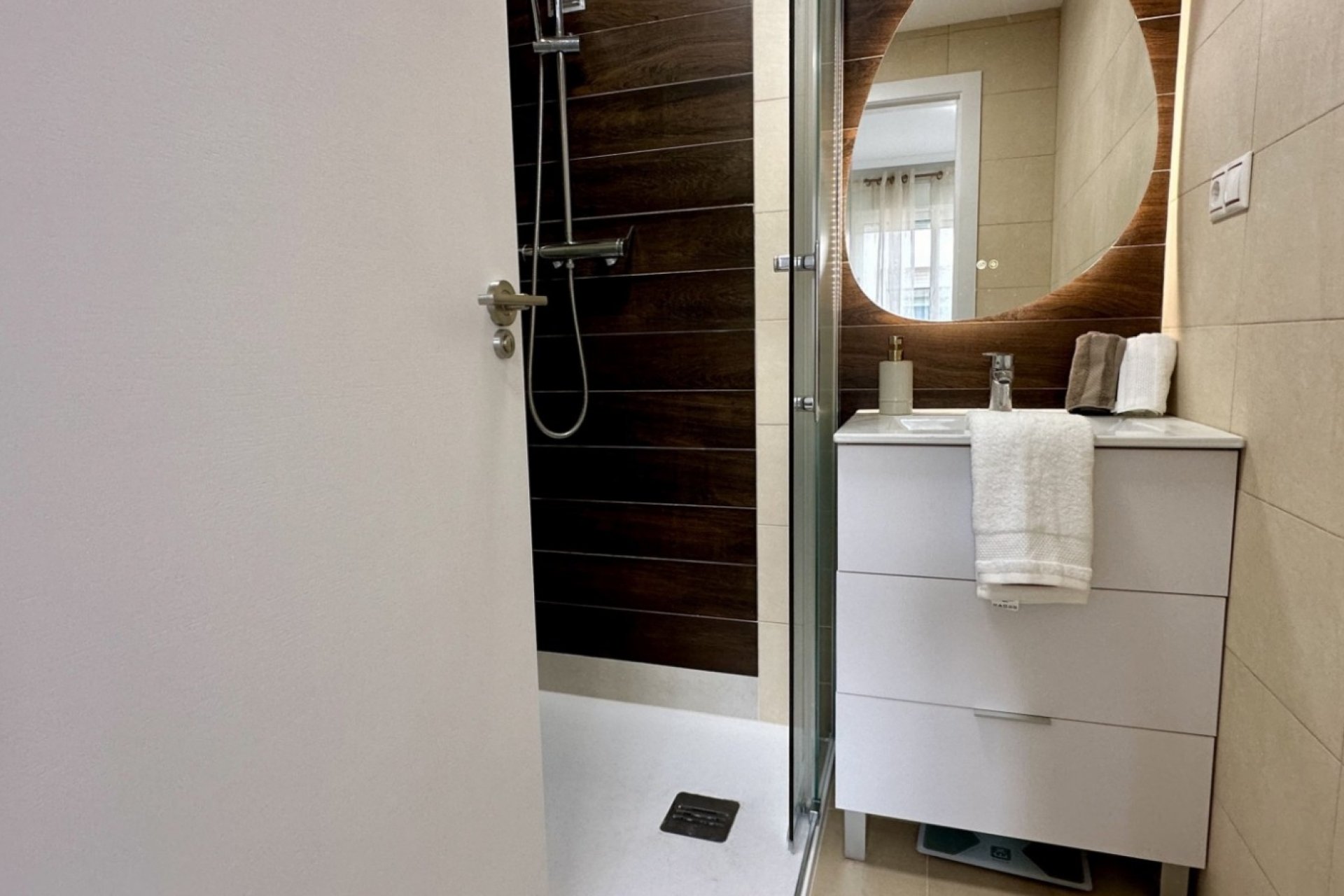 Resale - Apartment / flat -
Torrevieja - Torrevieja - Centre