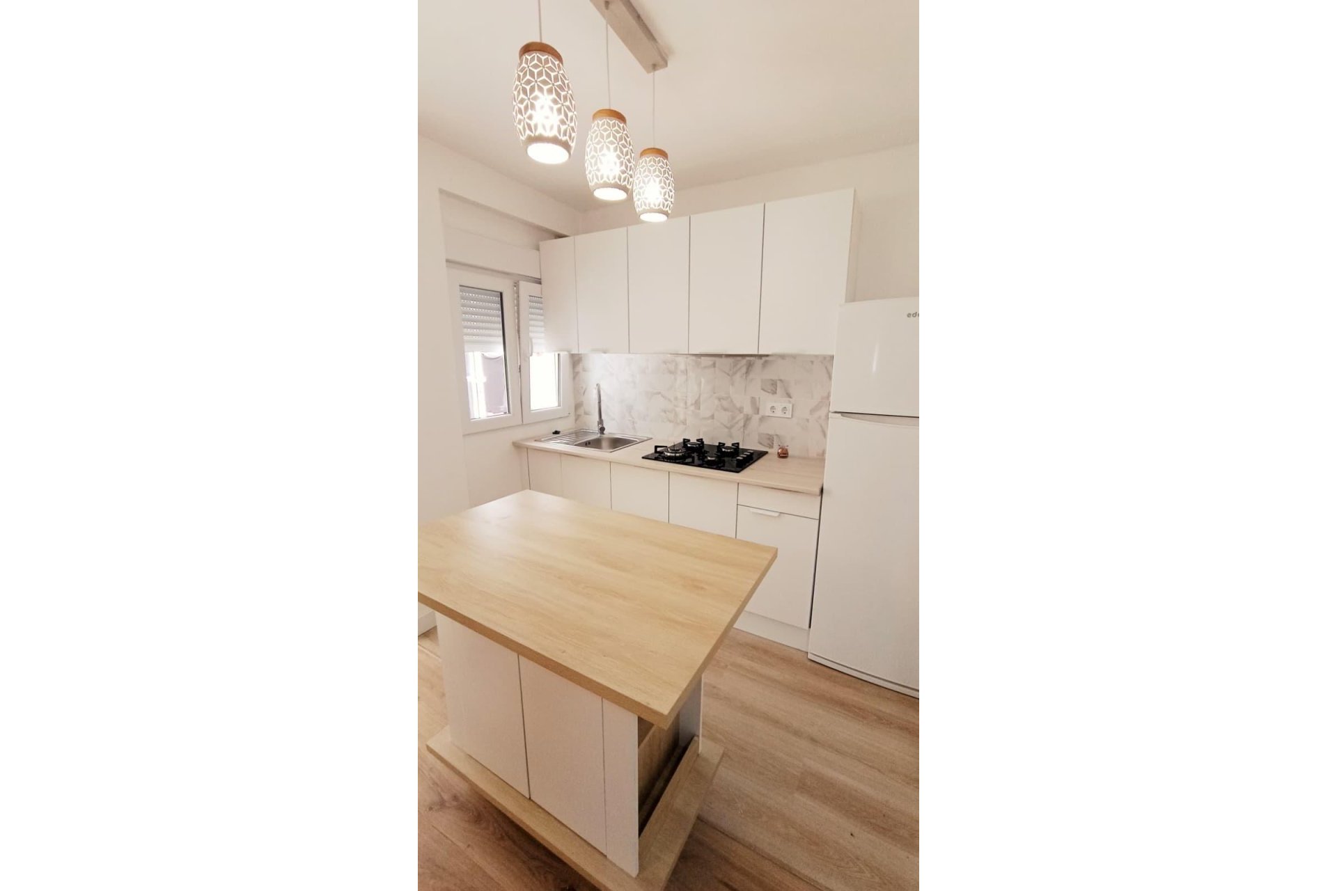 Resale - Apartment / flat -
Torrevieja - Torrevieja - Centre