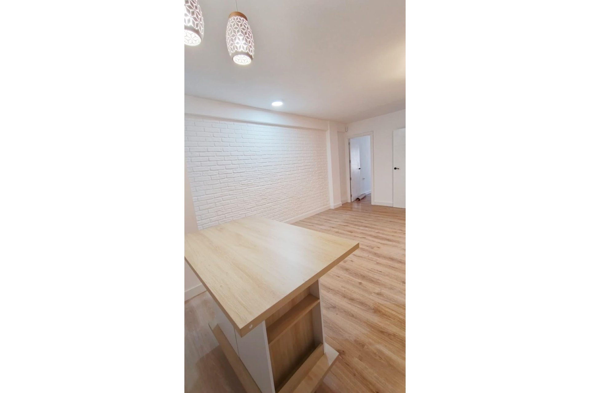 Resale - Apartment / flat -
Torrevieja - Torrevieja - Centre