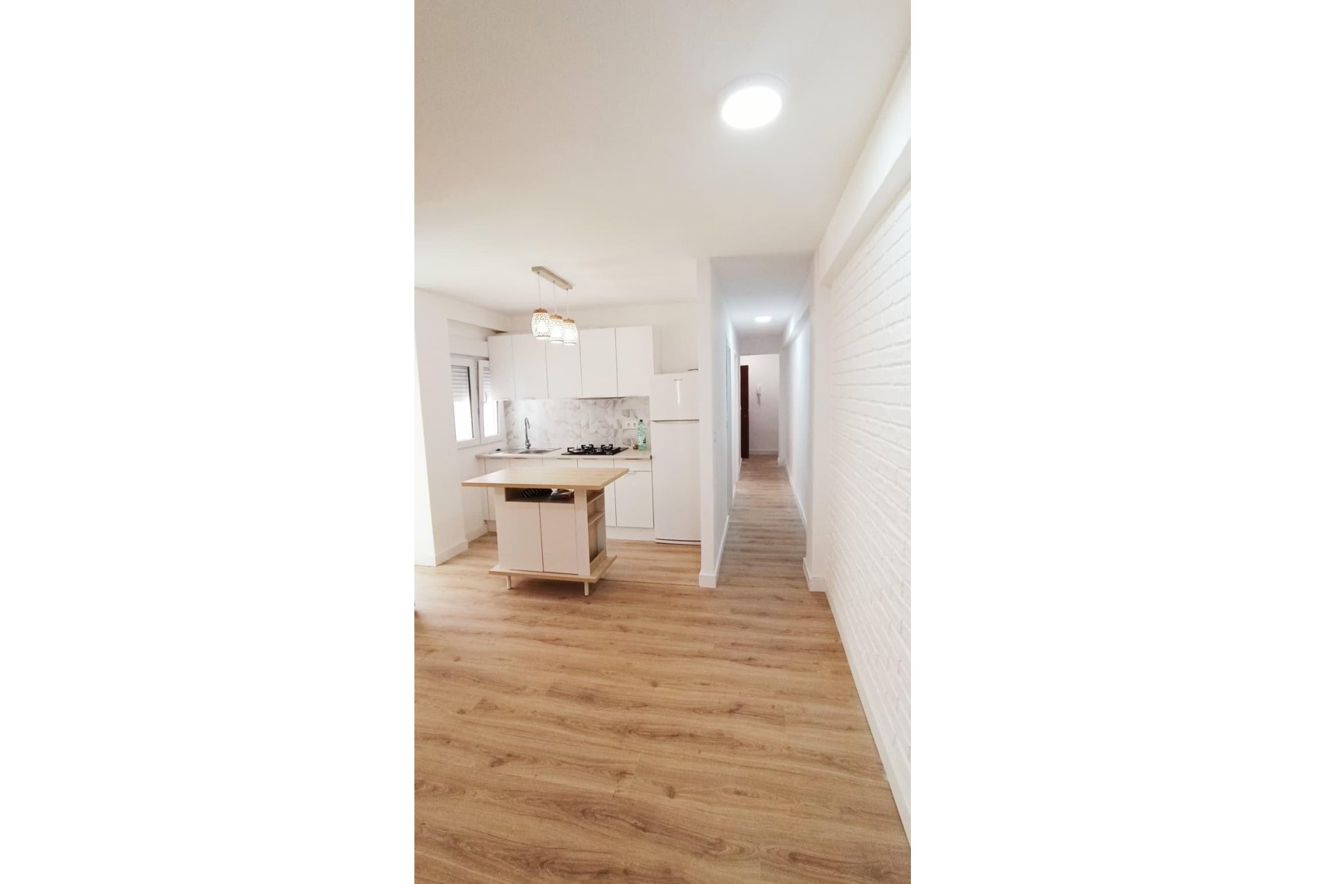 Resale - Apartment / flat -
Torrevieja - Torrevieja - Centre