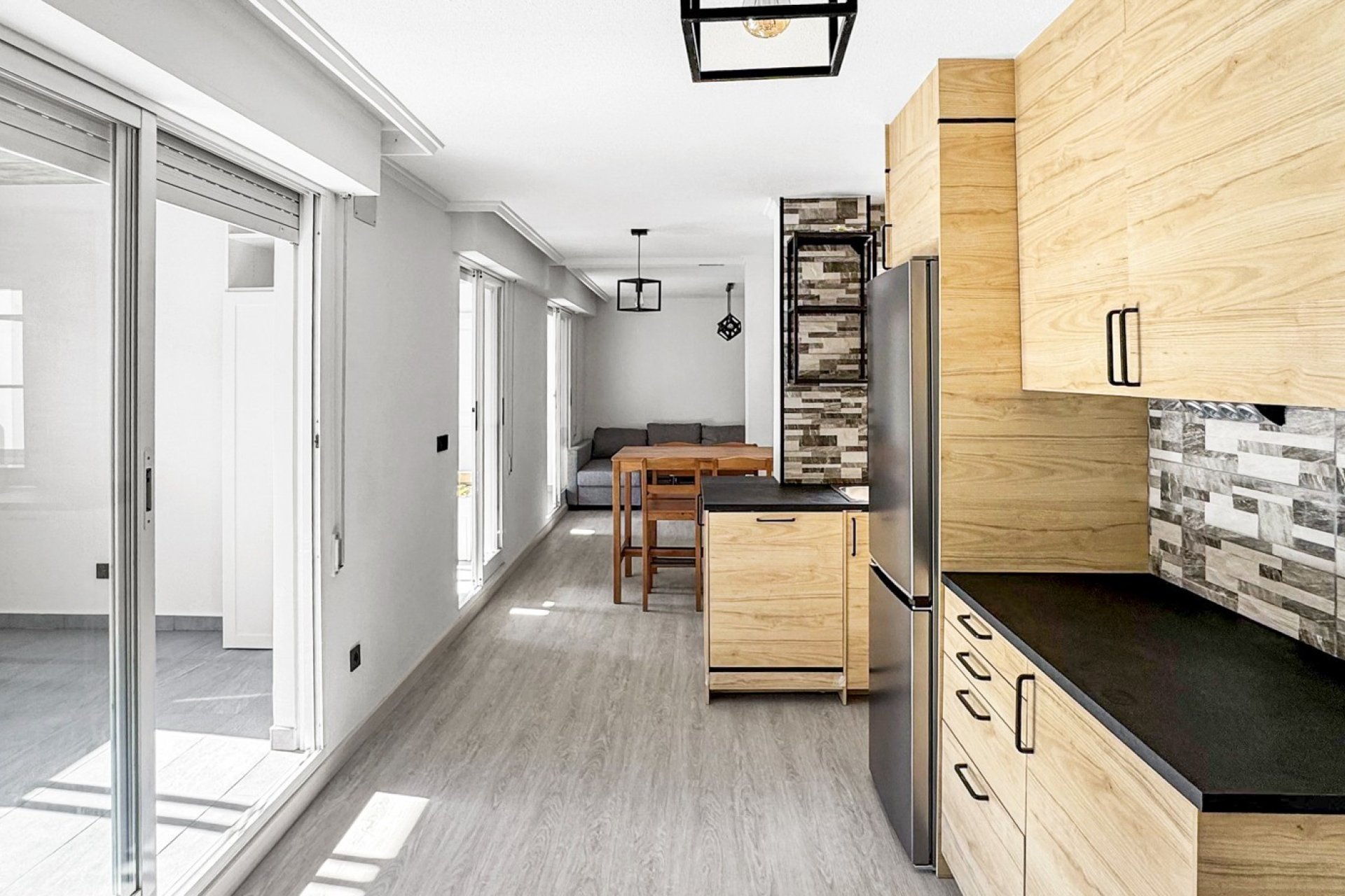 Resale - Apartment / flat -
Torrevieja - Torrevieja - Centre