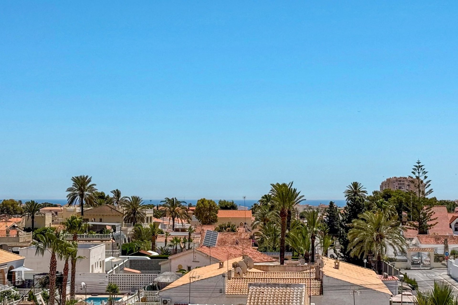 Resale - Apartment / flat -
Torrevieja - Torrevieja - Centre