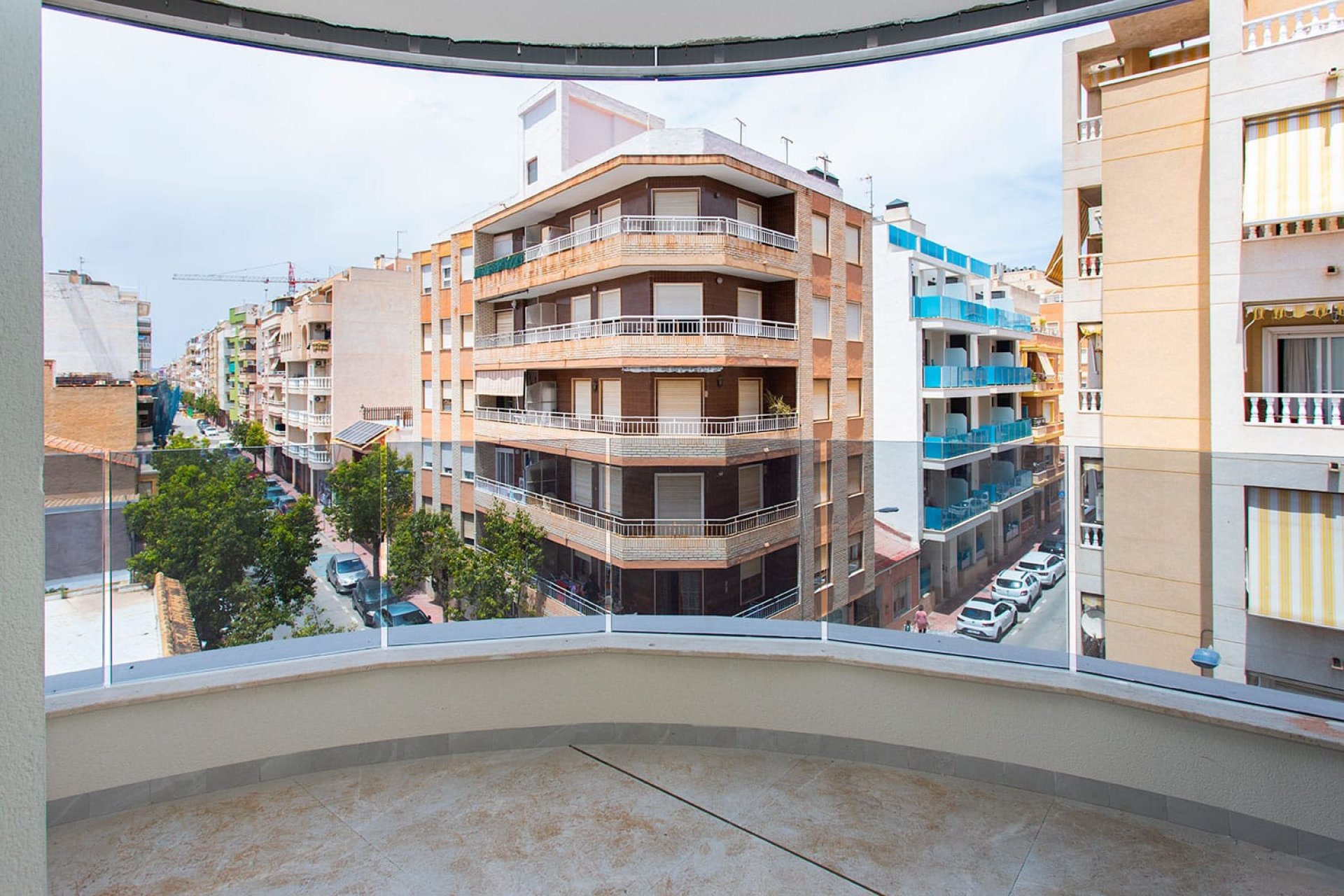Resale - Apartment / flat -
Torrevieja - Torrevieja - Centre