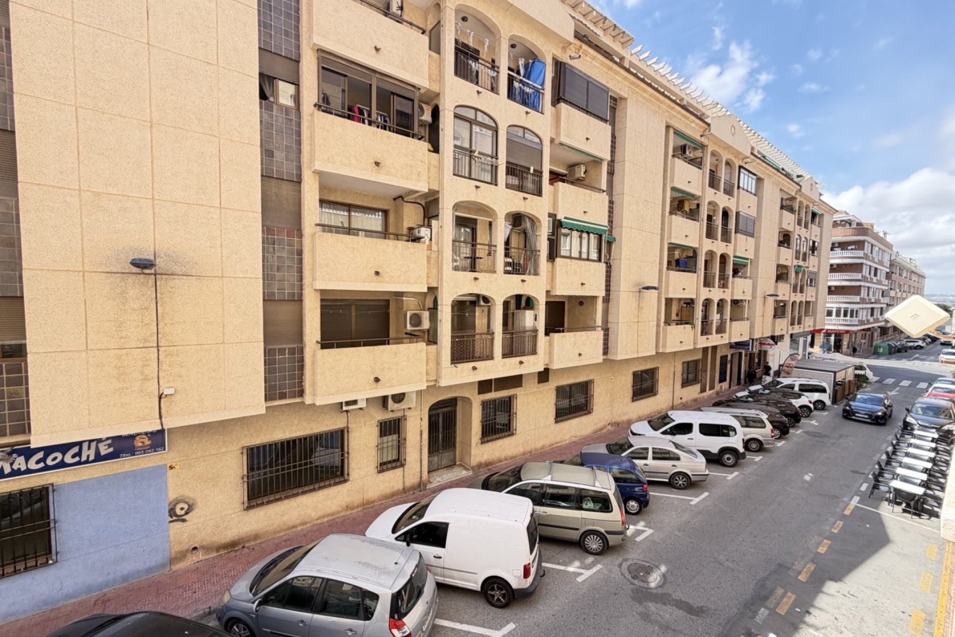 Resale - Apartment / flat -
Torrevieja - Torrevieja - Centre