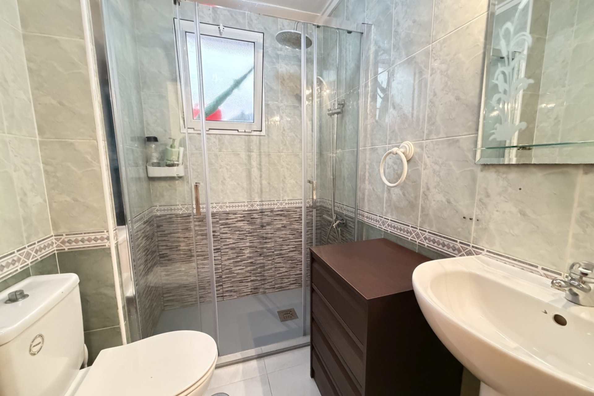 Resale - Apartment / flat -
Torrevieja - Torrevieja - Centre