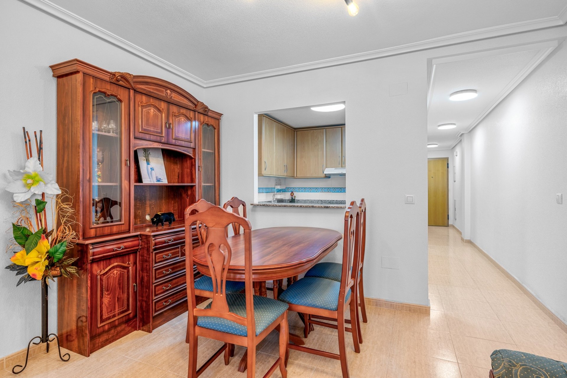 Resale - Apartment / flat -
Torrevieja - Torrevieja - Centre