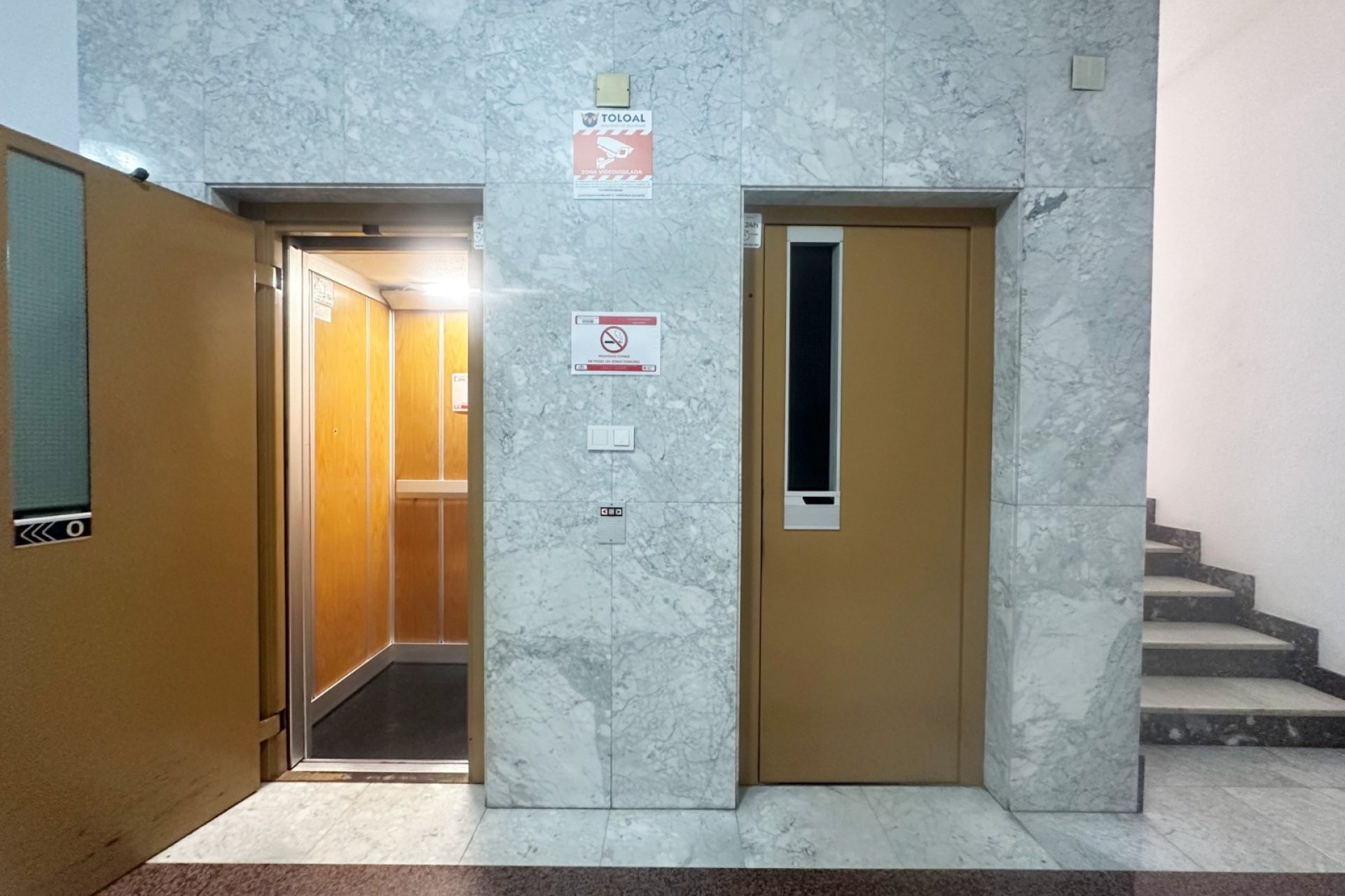 Resale - Apartment / flat -
Torrevieja - Torrevieja - Centre
