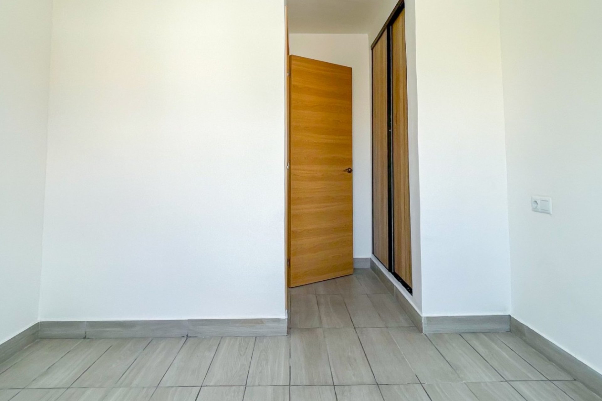 Resale - Apartment / flat -
Torrevieja - Torrevieja - Centre