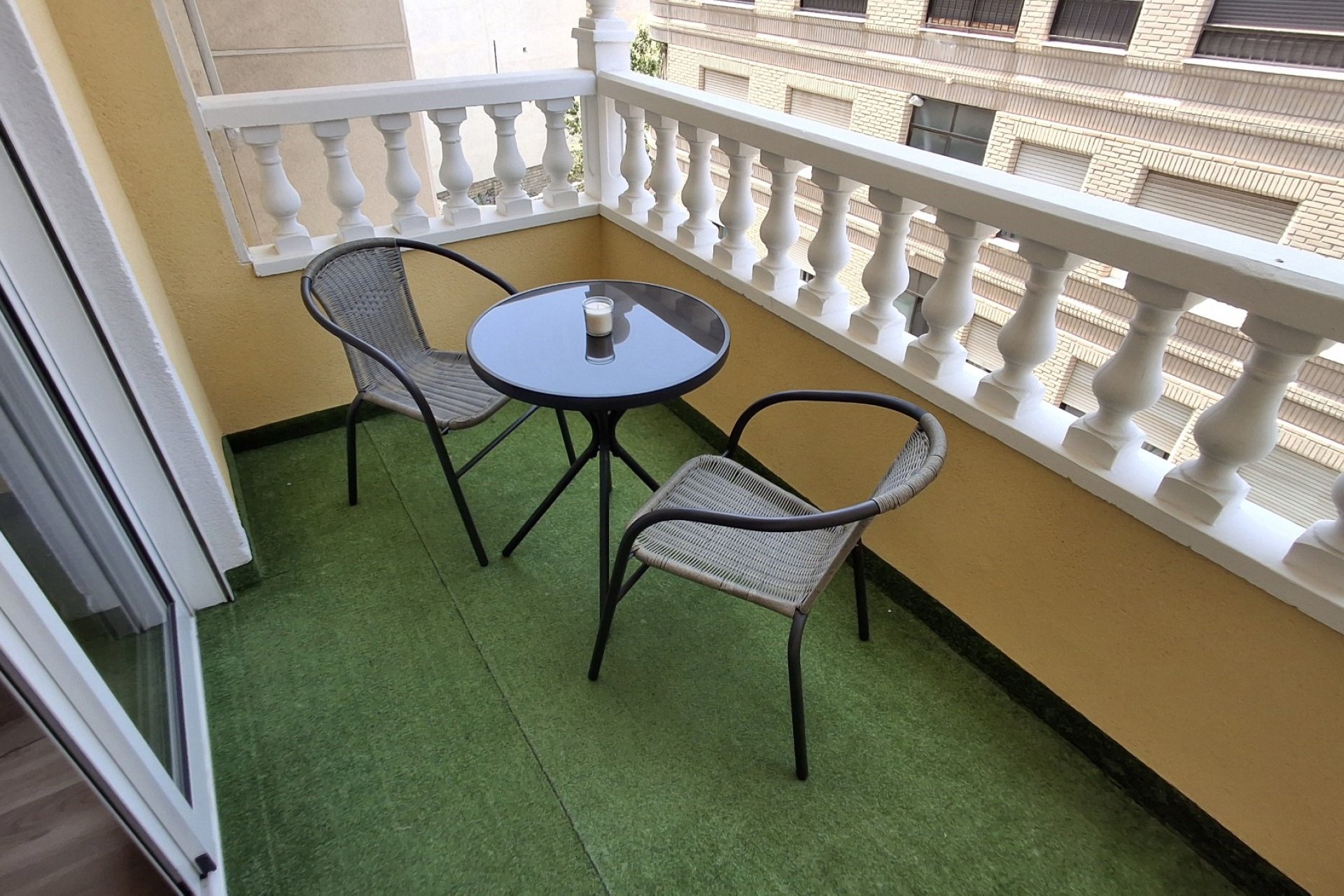 Resale - Apartment / flat -
Torrevieja - Torrevieja - Centre