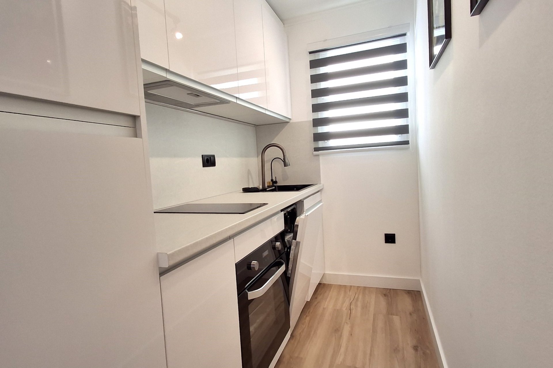 Resale - Apartment / flat -
Torrevieja - Torrevieja - Centre