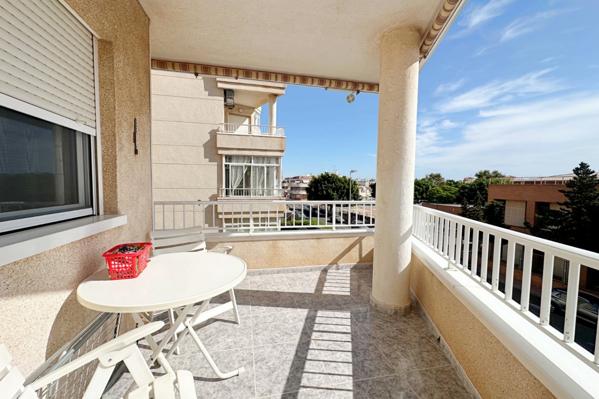 Resale - Apartment / flat -
Torrevieja - Torrevieja - Centre